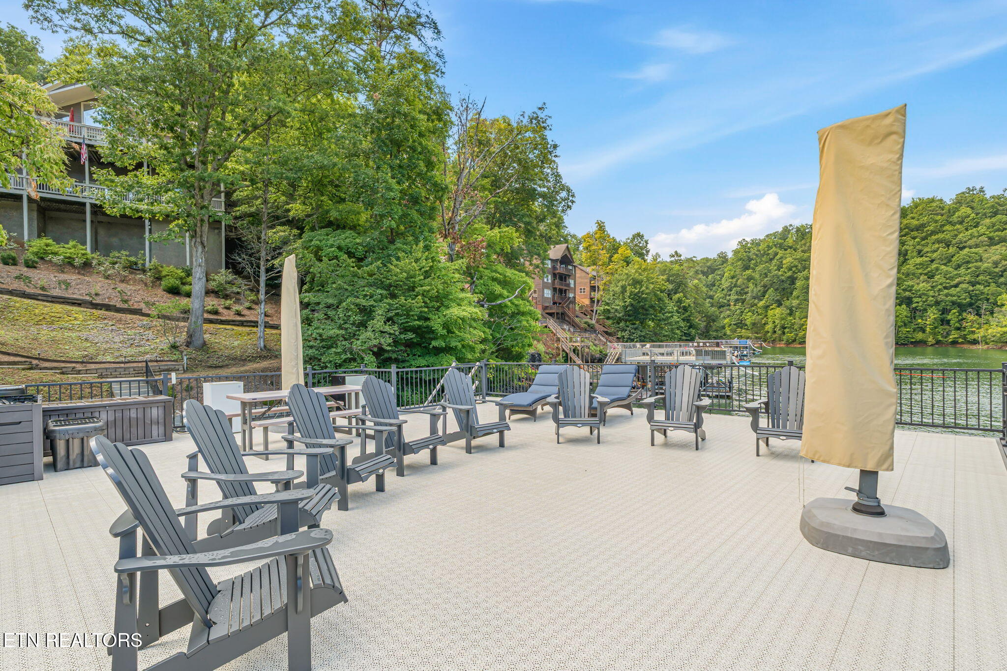 678 Waterfront Trail Lafollette TN 37766