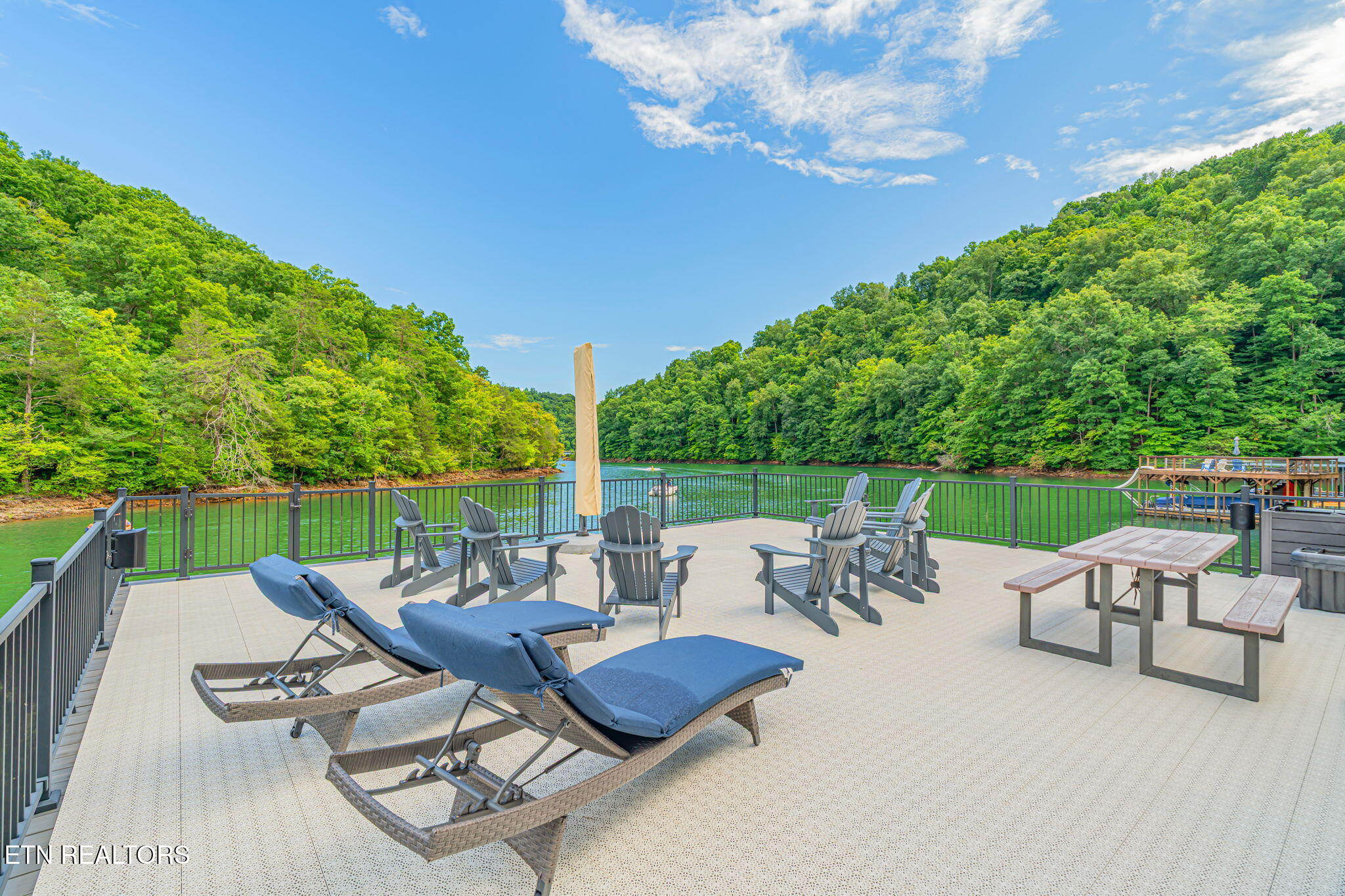 678 Waterfront Trail Lafollette TN 37766