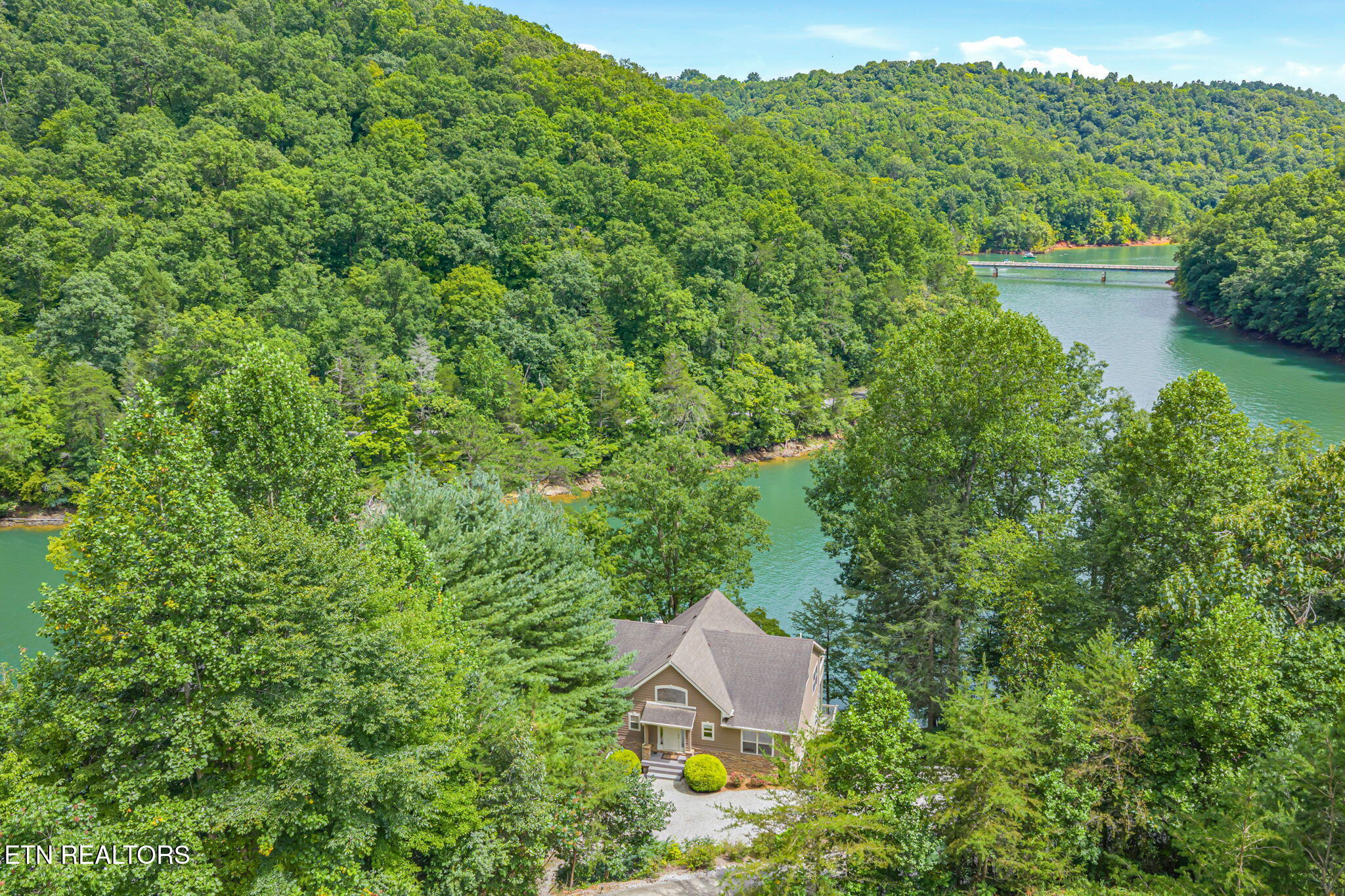 678 Waterfront Trail Lafollette TN 37766