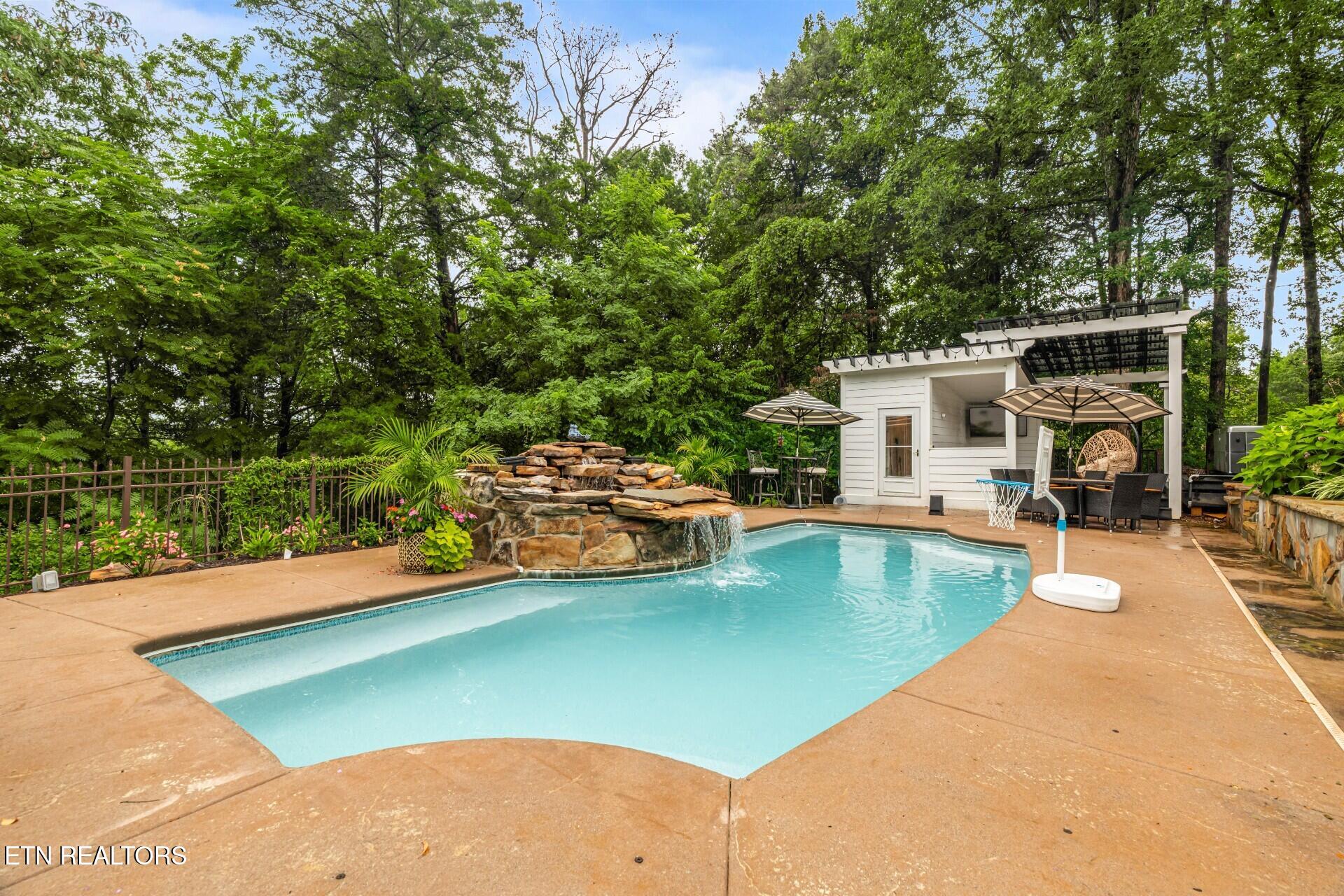 609 Trowbridge Lane Knoxville TN 37934