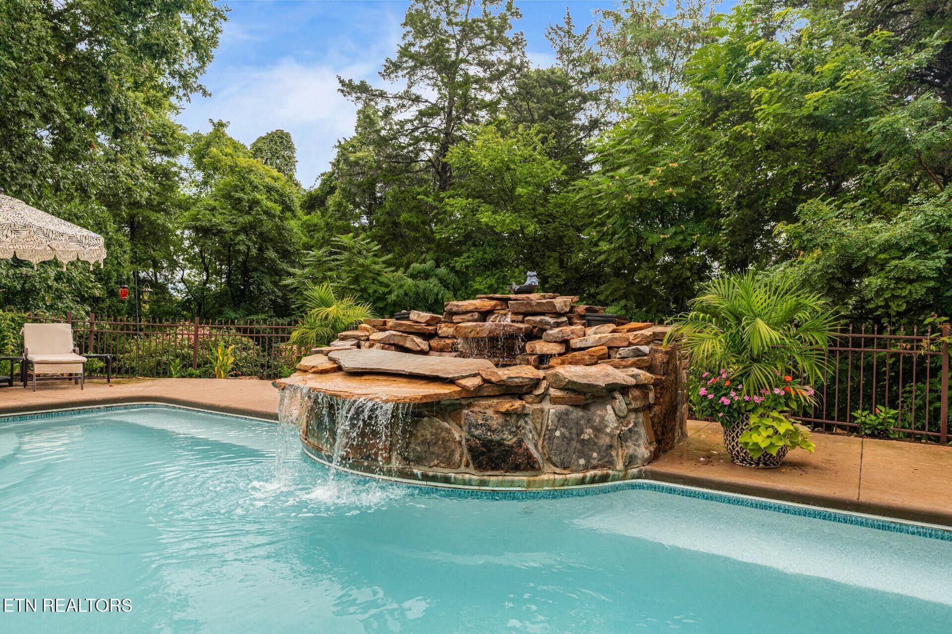 609 Trowbridge Lane Knoxville TN 37934