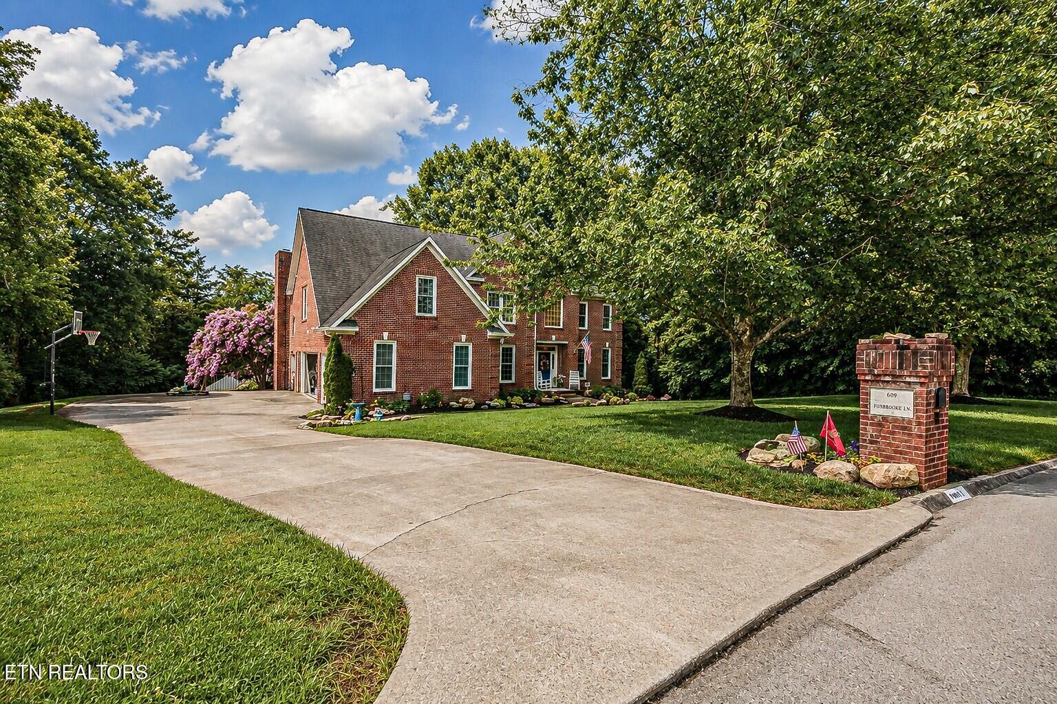 609 Trowbridge Lane Knoxville TN 37934