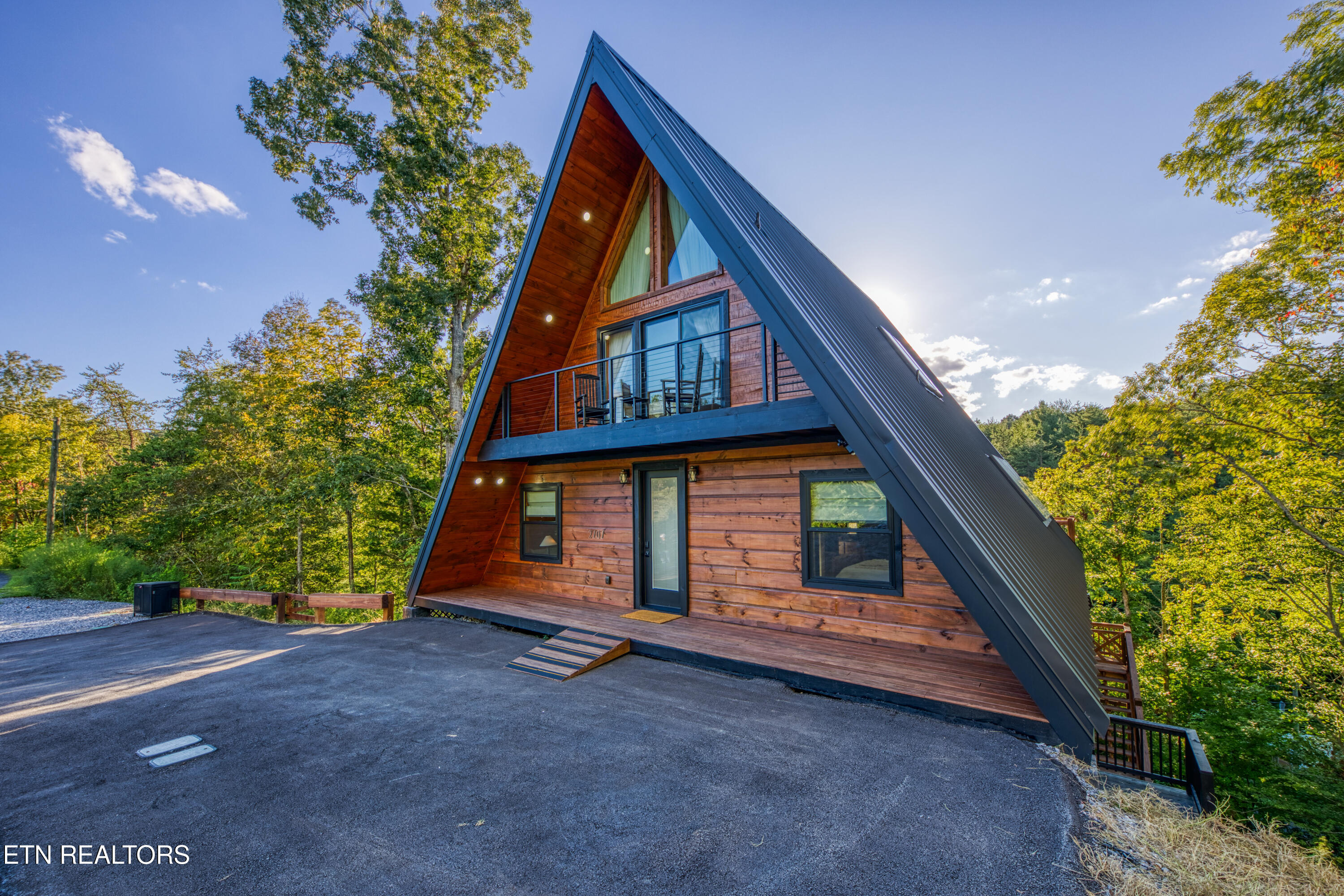2101 Wingspan Drive Sevierville TN 37876