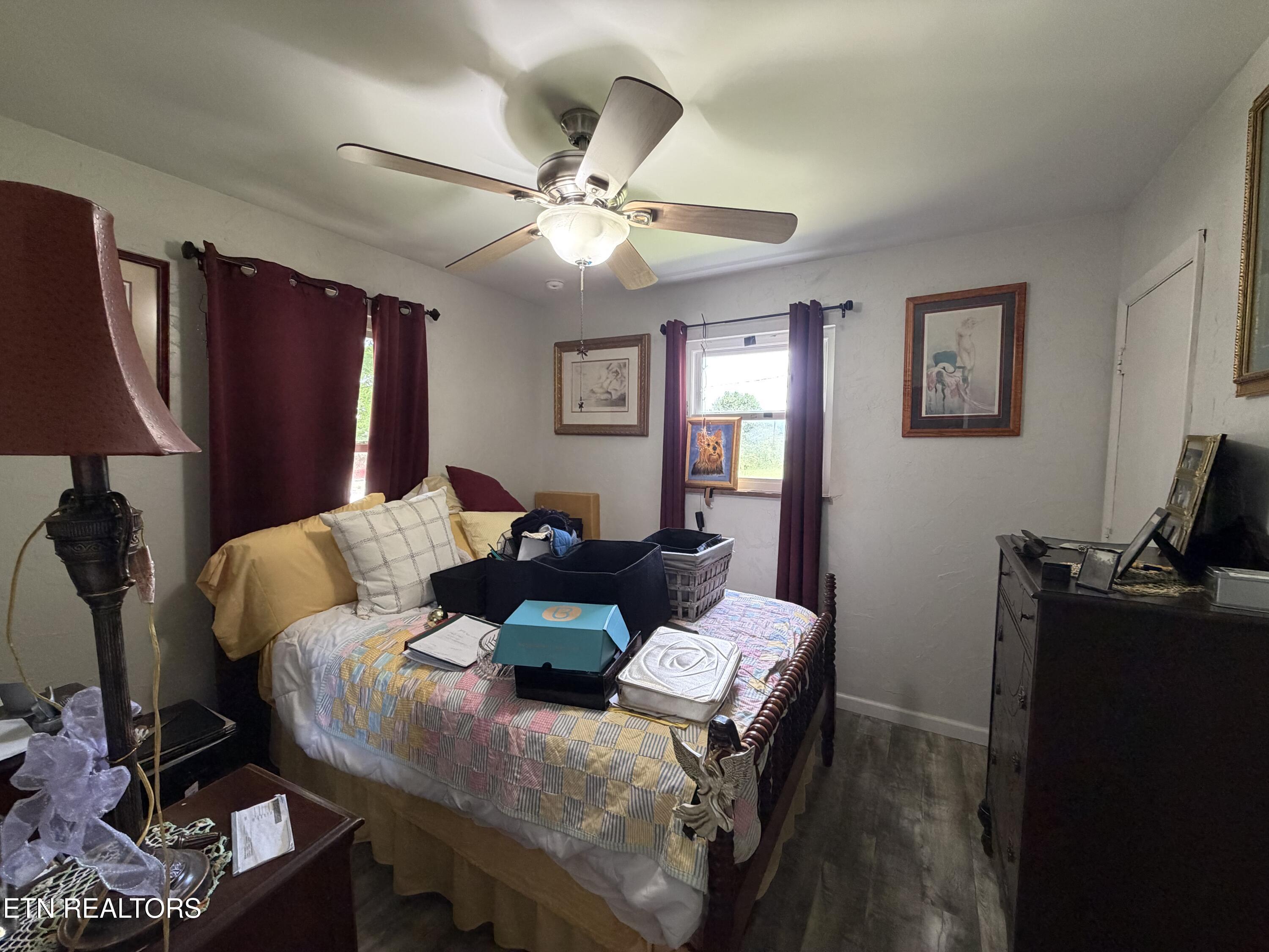 2860 Boyds Creek Highway Sevierville TN 37876