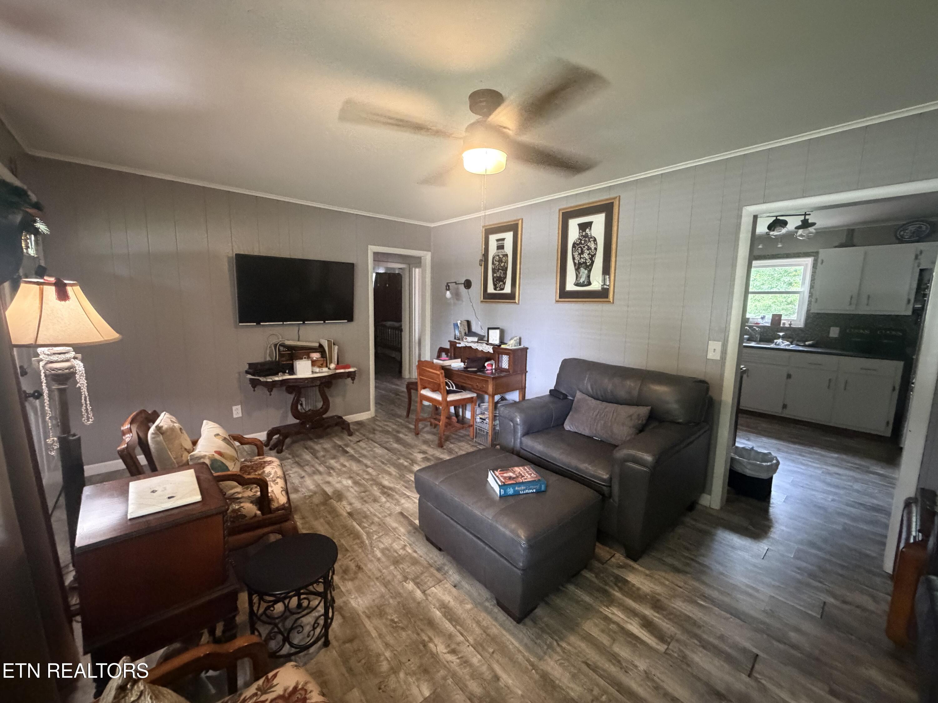 2860 Boyds Creek Highway Sevierville TN 37876