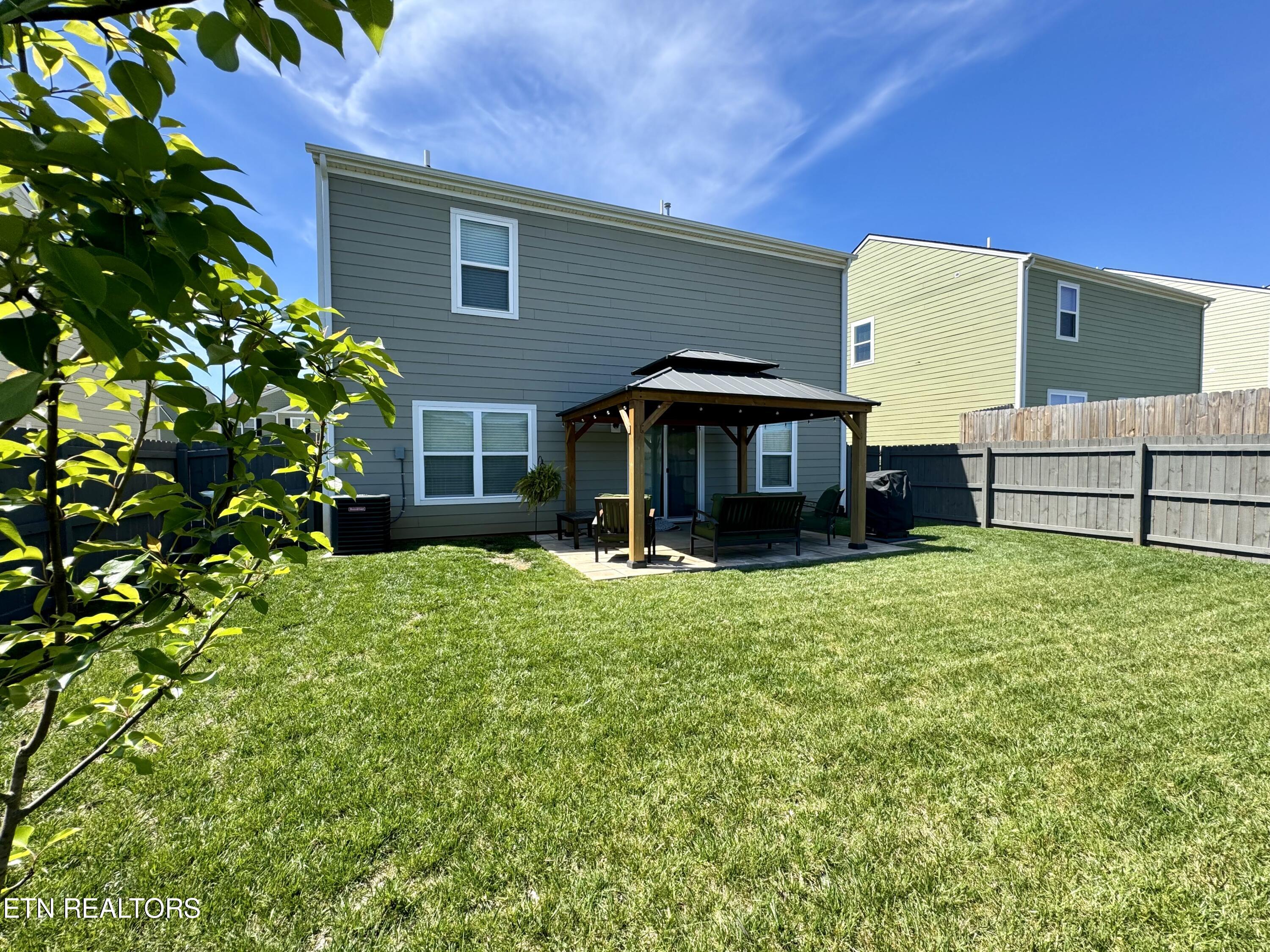 1047 Mill Creek Drive Loudon TN 37774