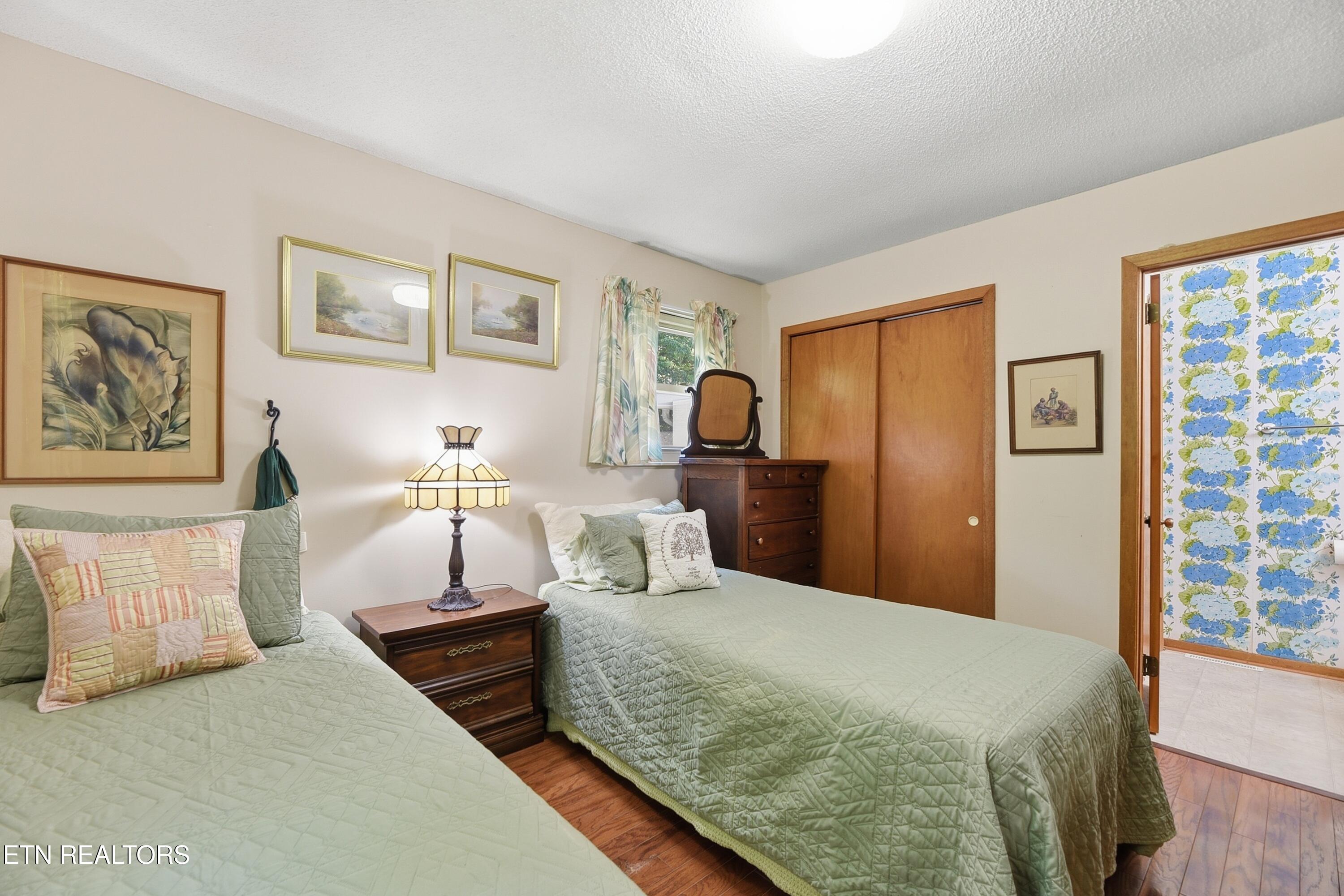 221 Sherwood Road Powell TN 37849