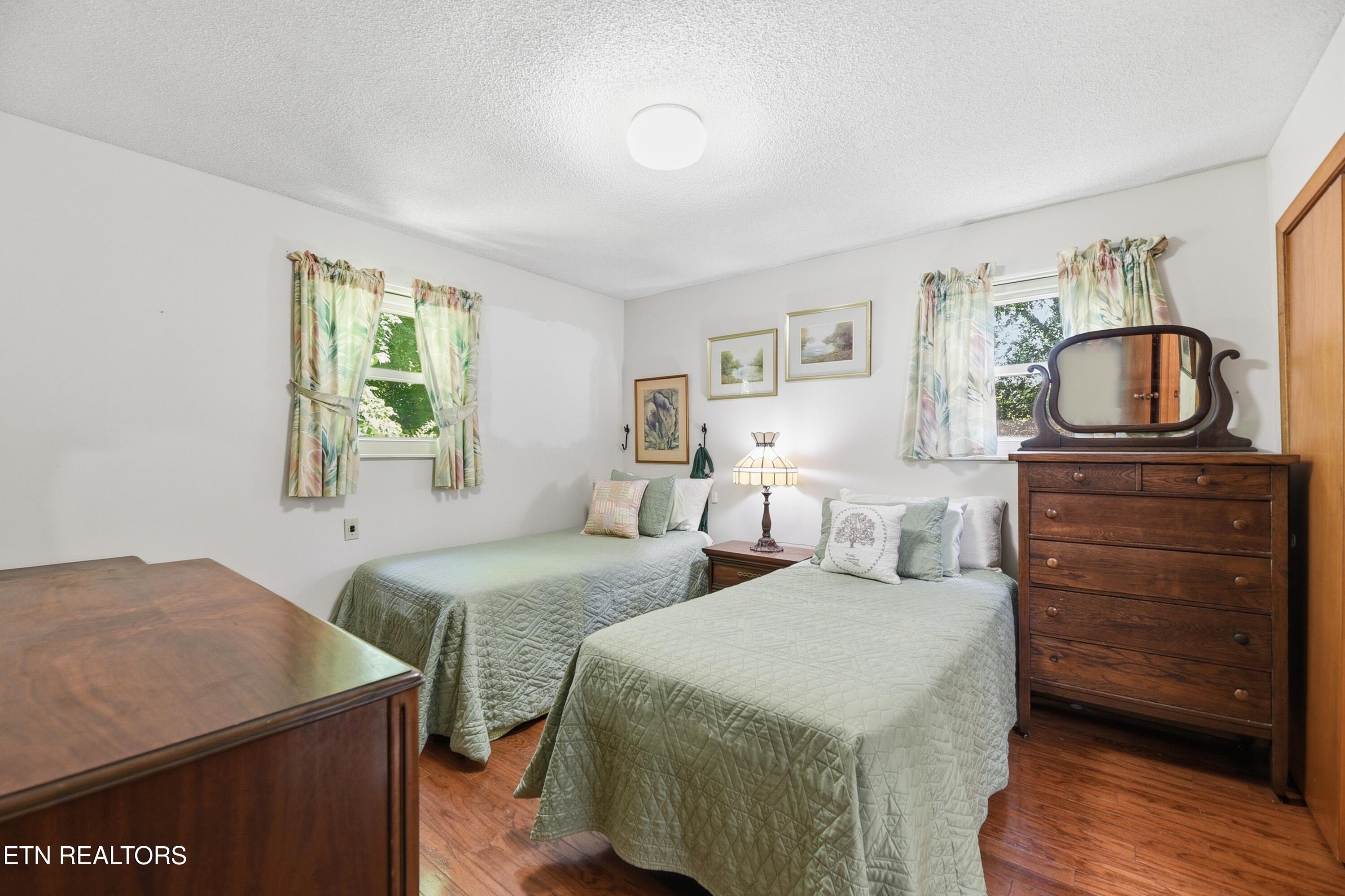 221 Sherwood Road Powell TN 37849