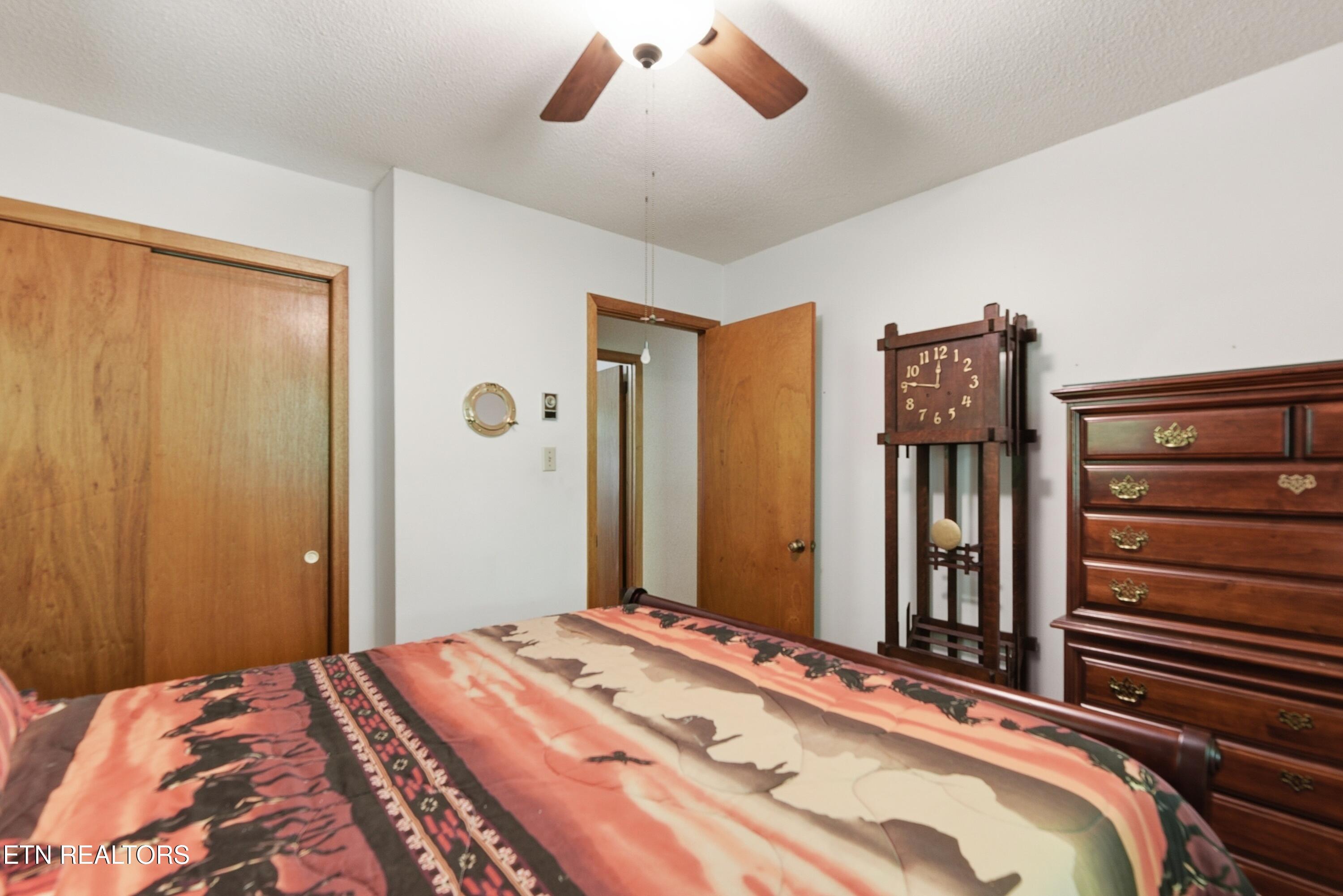 221 Sherwood Road Powell TN 37849