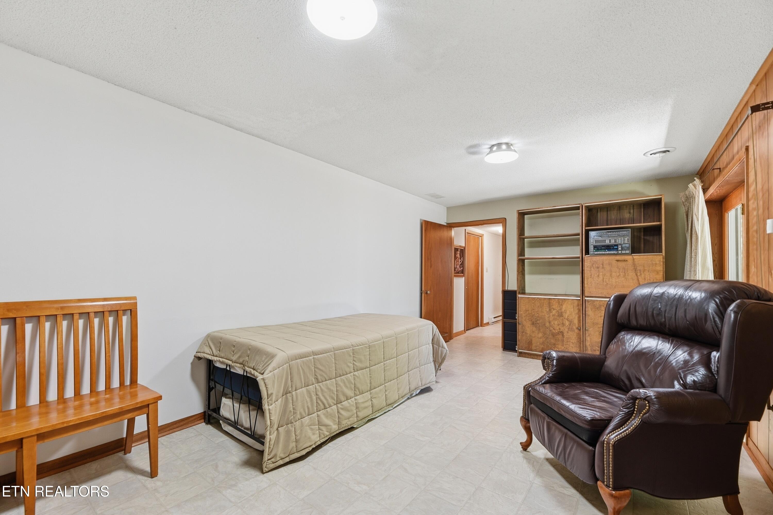 221 Sherwood Road Powell TN 37849