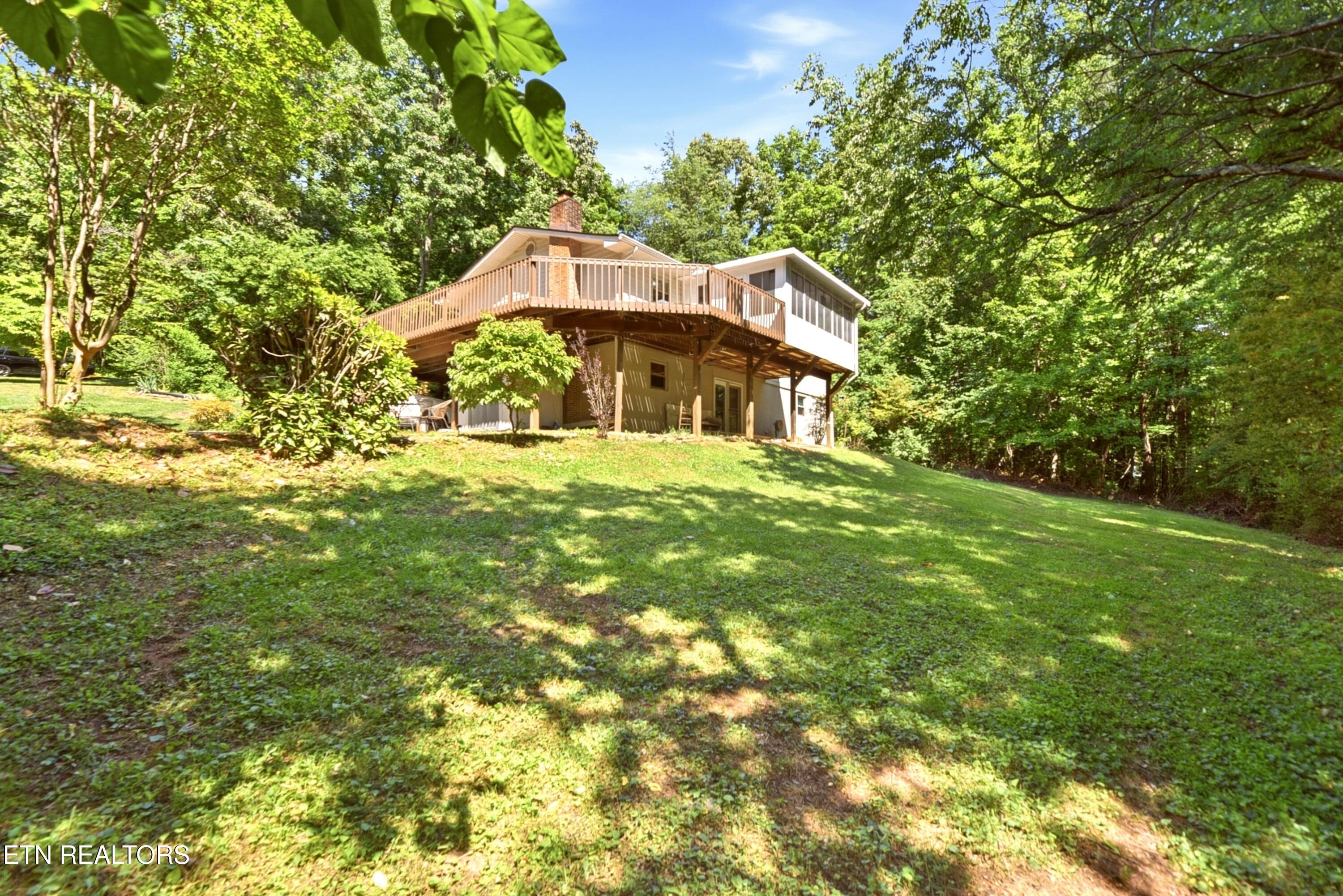 221 Sherwood Road Powell TN 37849