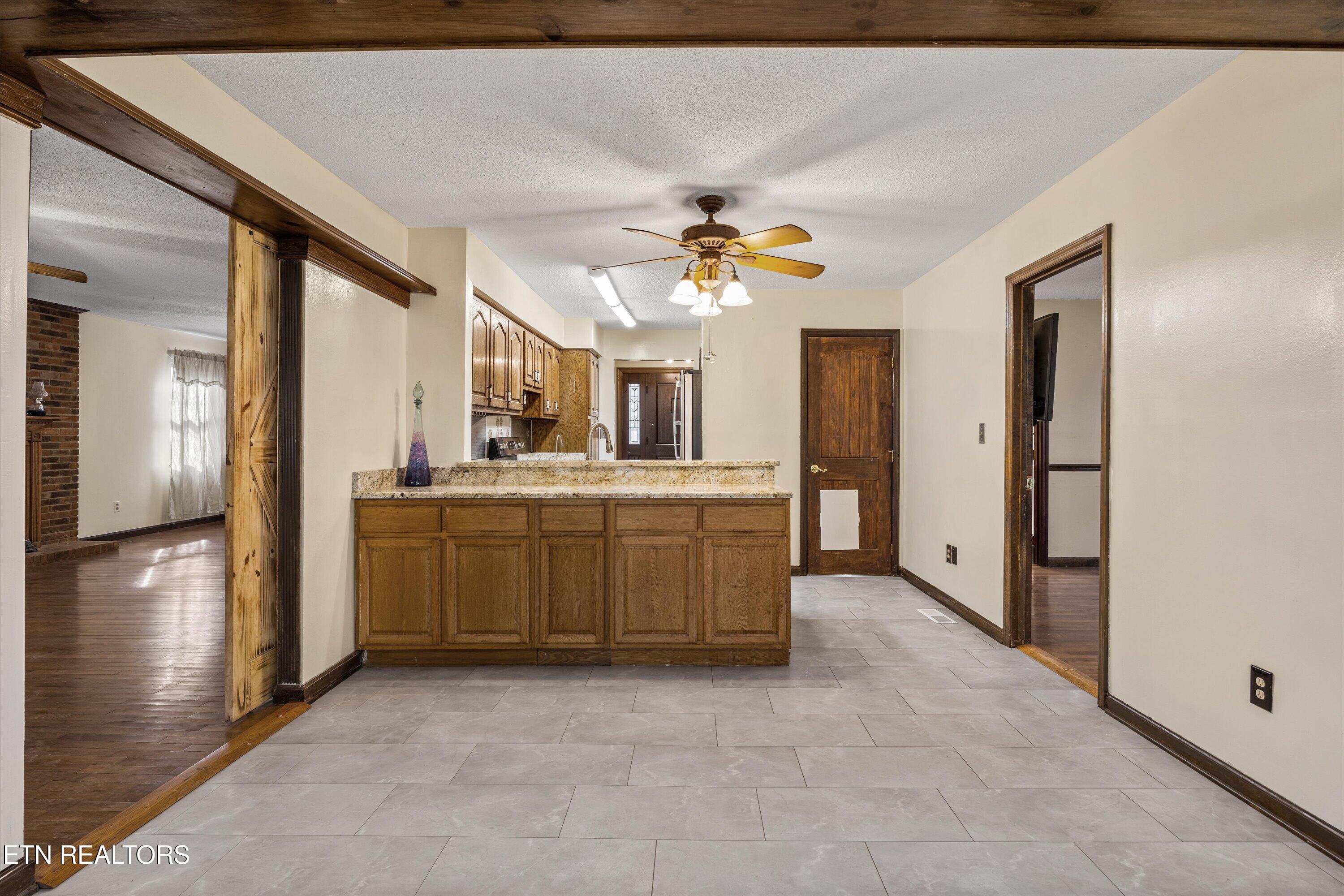129 Pleasant Hill Road Sweetwater TN 37874