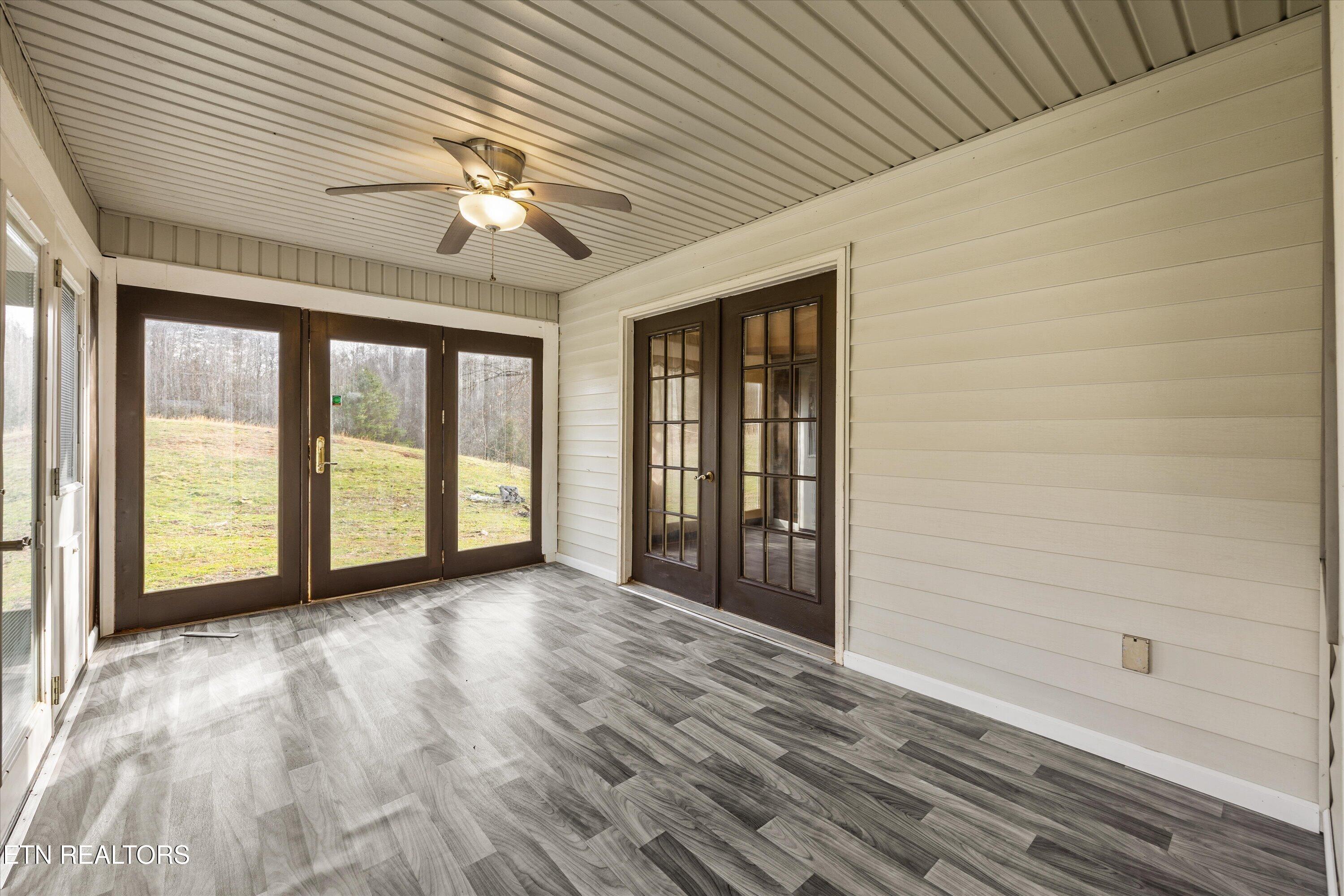 129 Pleasant Hill Road Sweetwater TN 37874