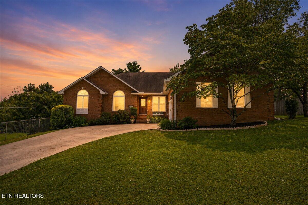 185 Nance Lane Jacksboro TN 37757