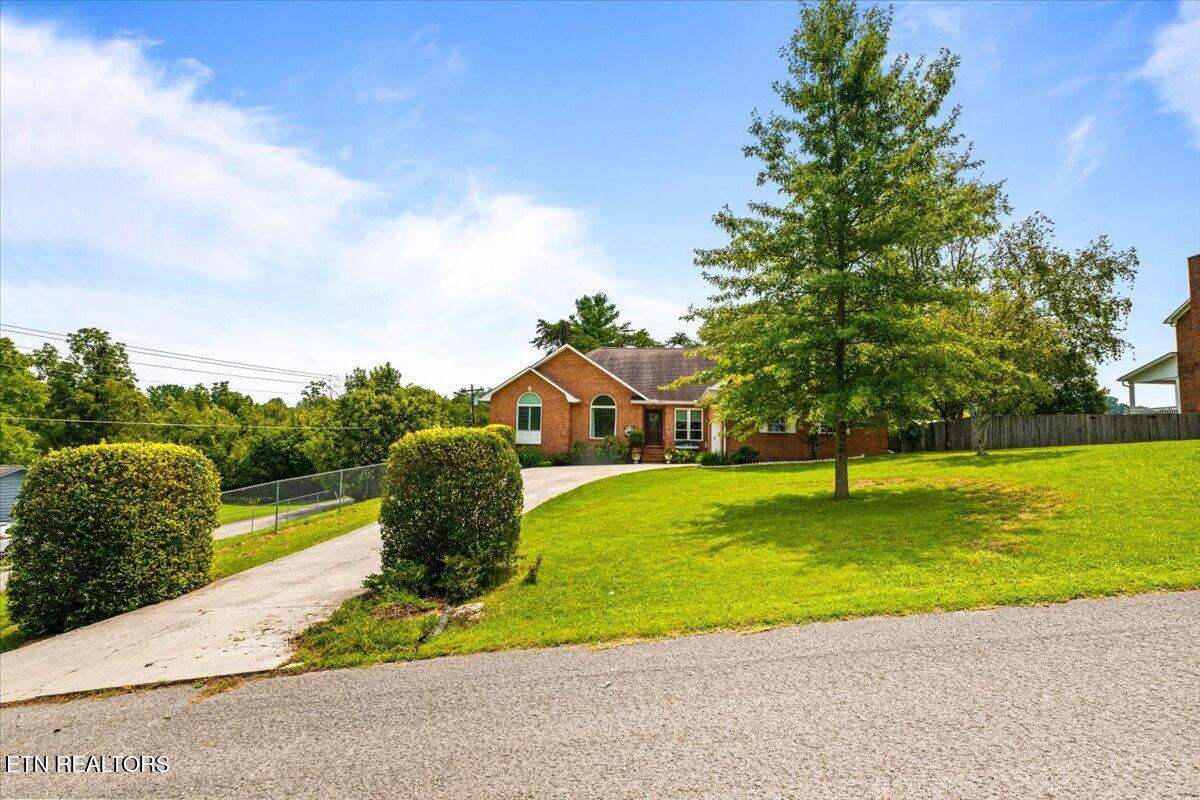 185 Nance Lane Jacksboro TN 37757