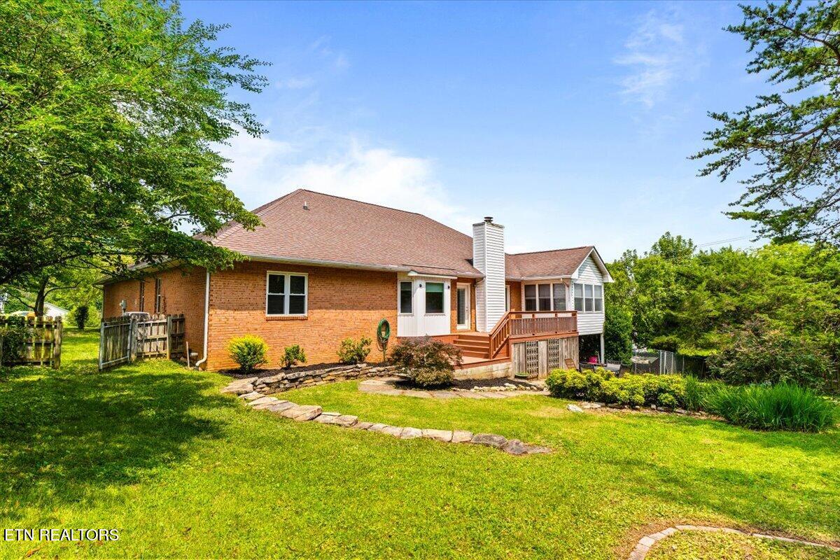 185 Nance Lane Jacksboro TN 37757