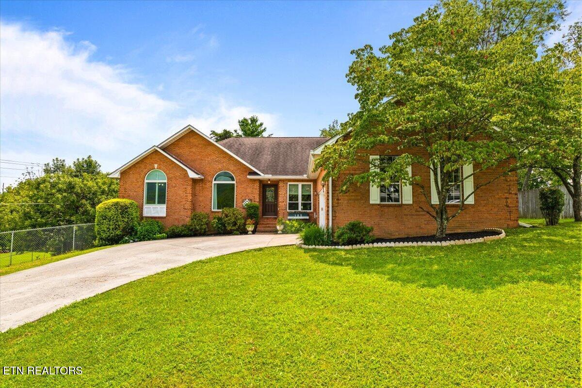 185 Nance Lane Jacksboro TN 37757