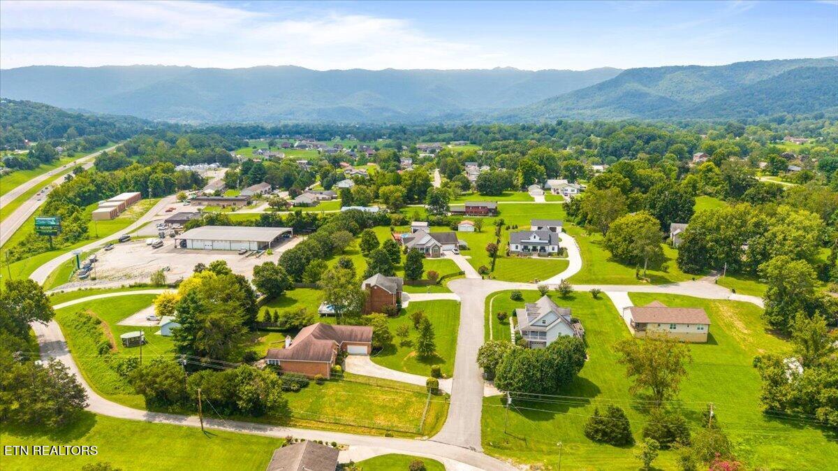 185 Nance Lane Jacksboro TN 37757