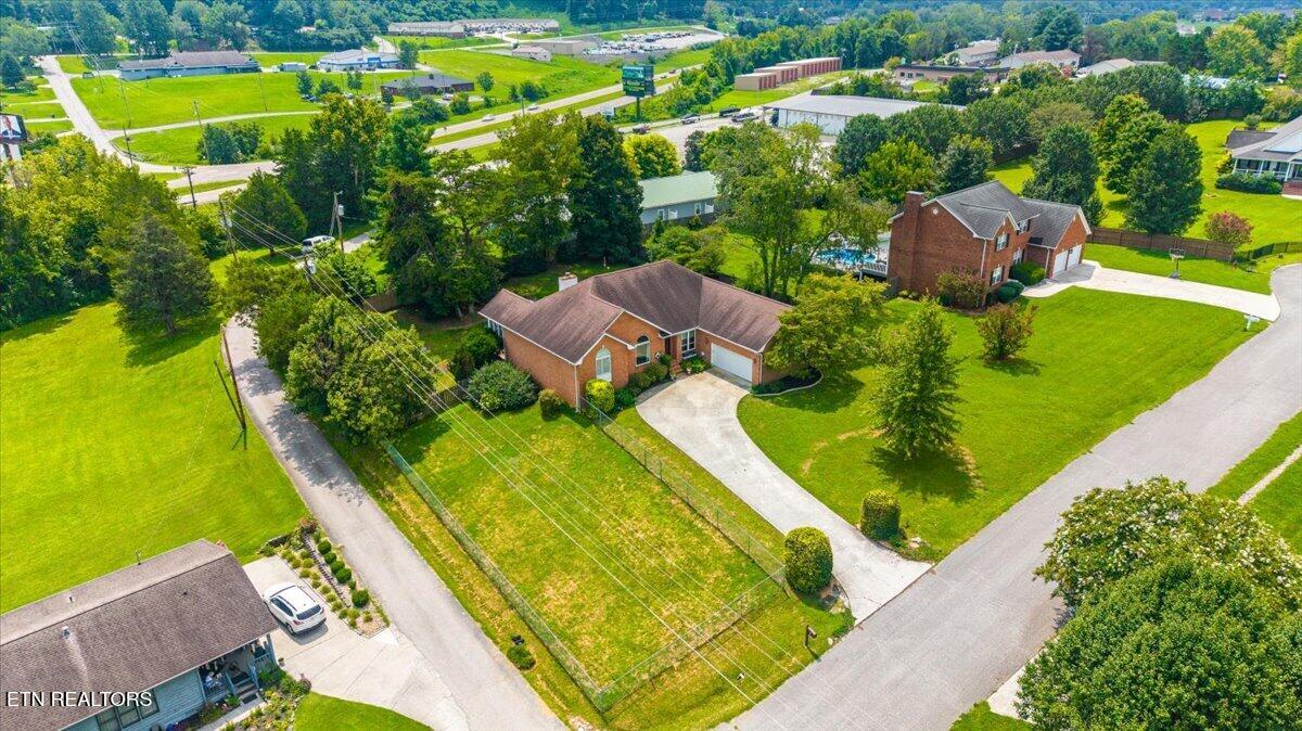 185 Nance Lane Jacksboro TN 37757