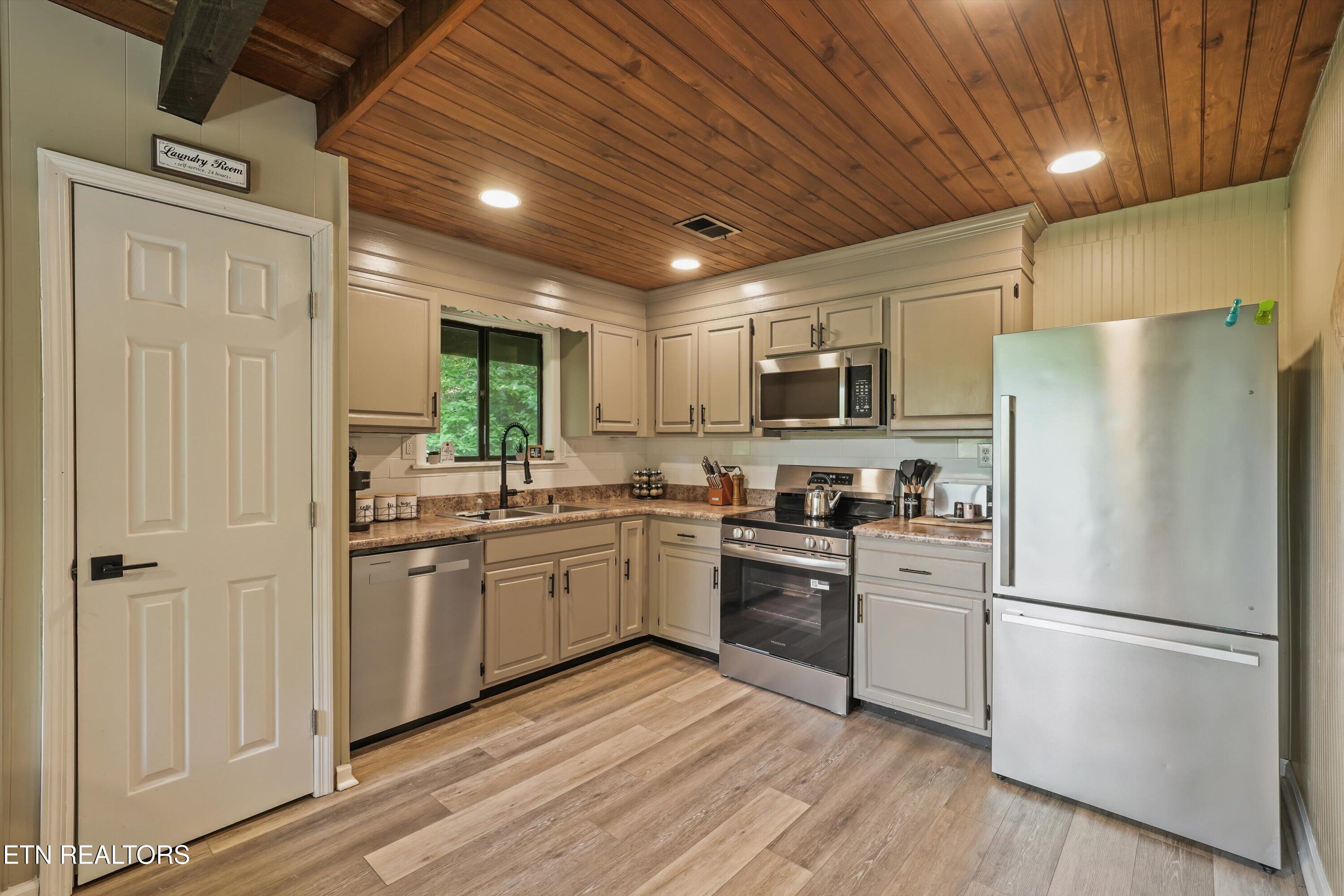 552 Galloway Lane Gatlinburg TN 37738