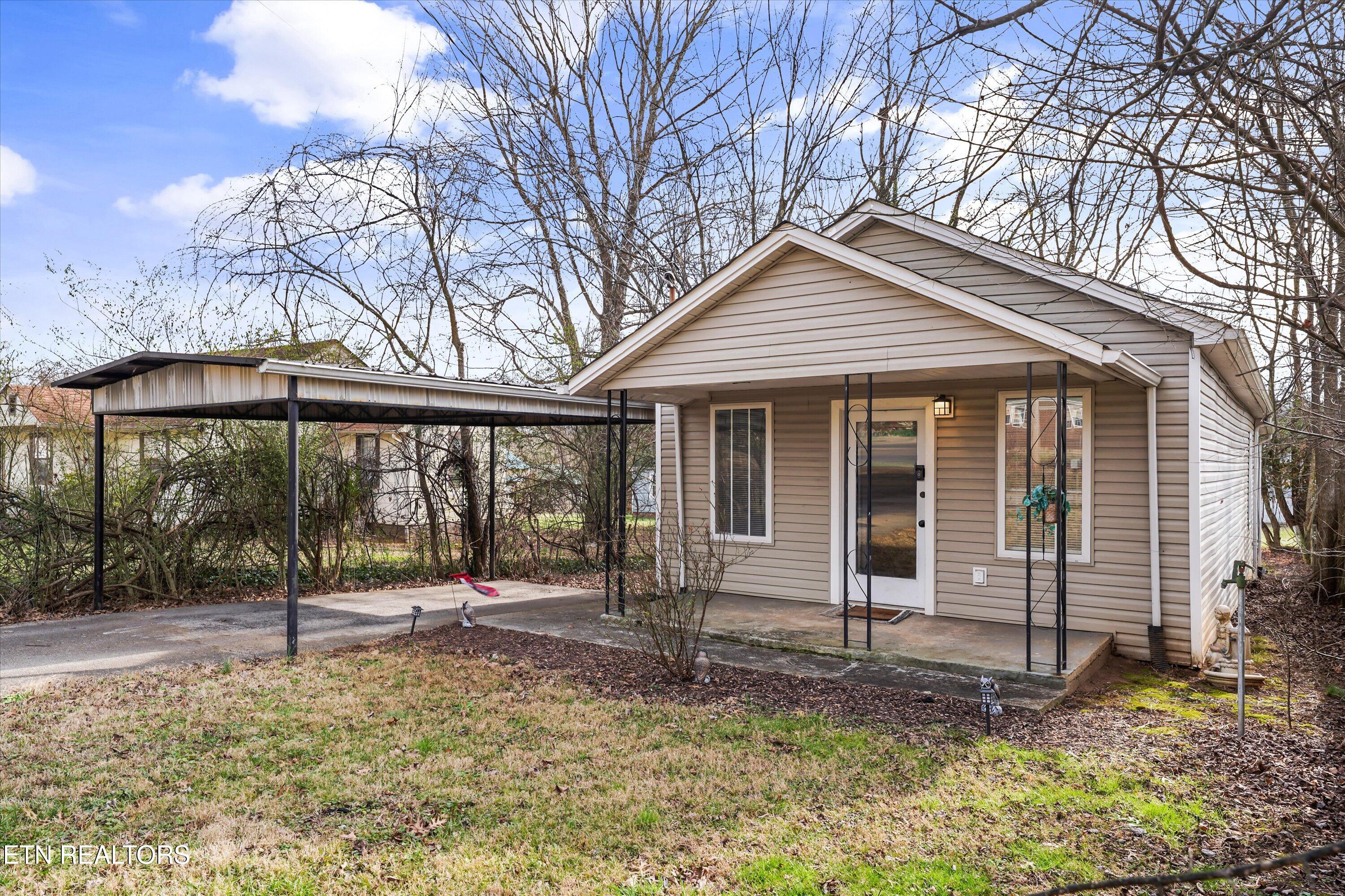 2417 Mentor Road Louisville TN 37777