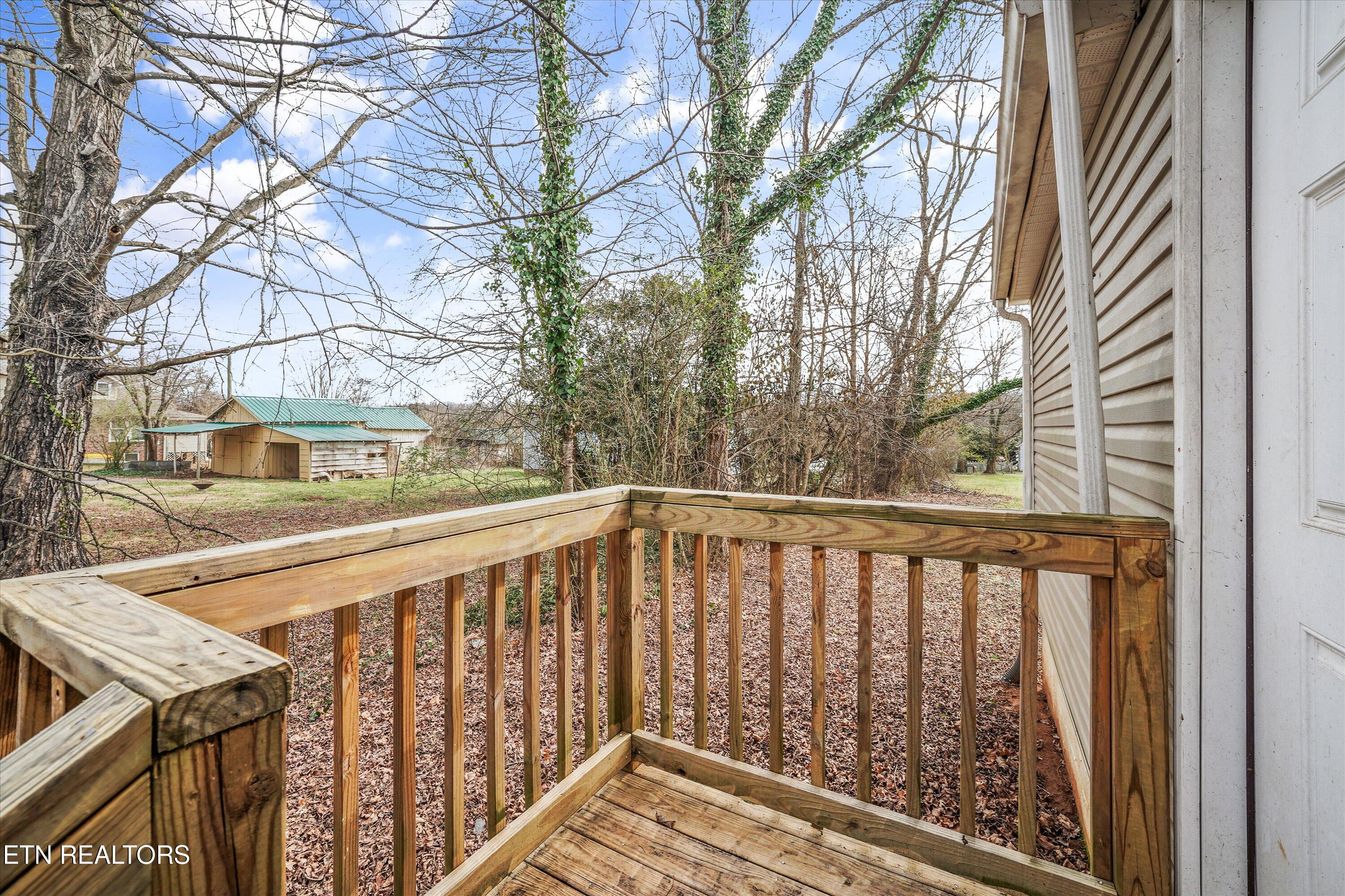 2417 Mentor Road Louisville TN 37777