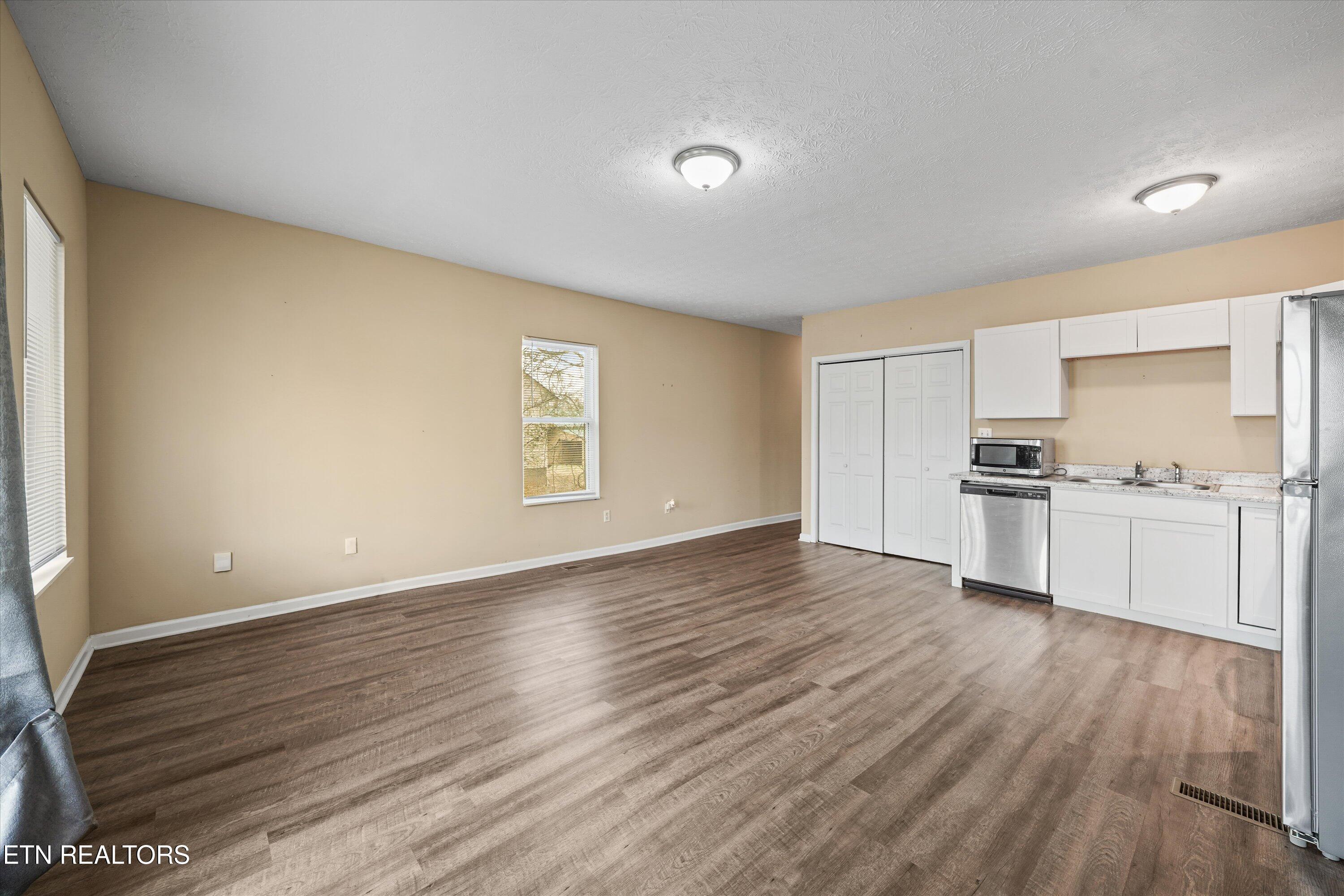 2417 Mentor Road Louisville TN 37777