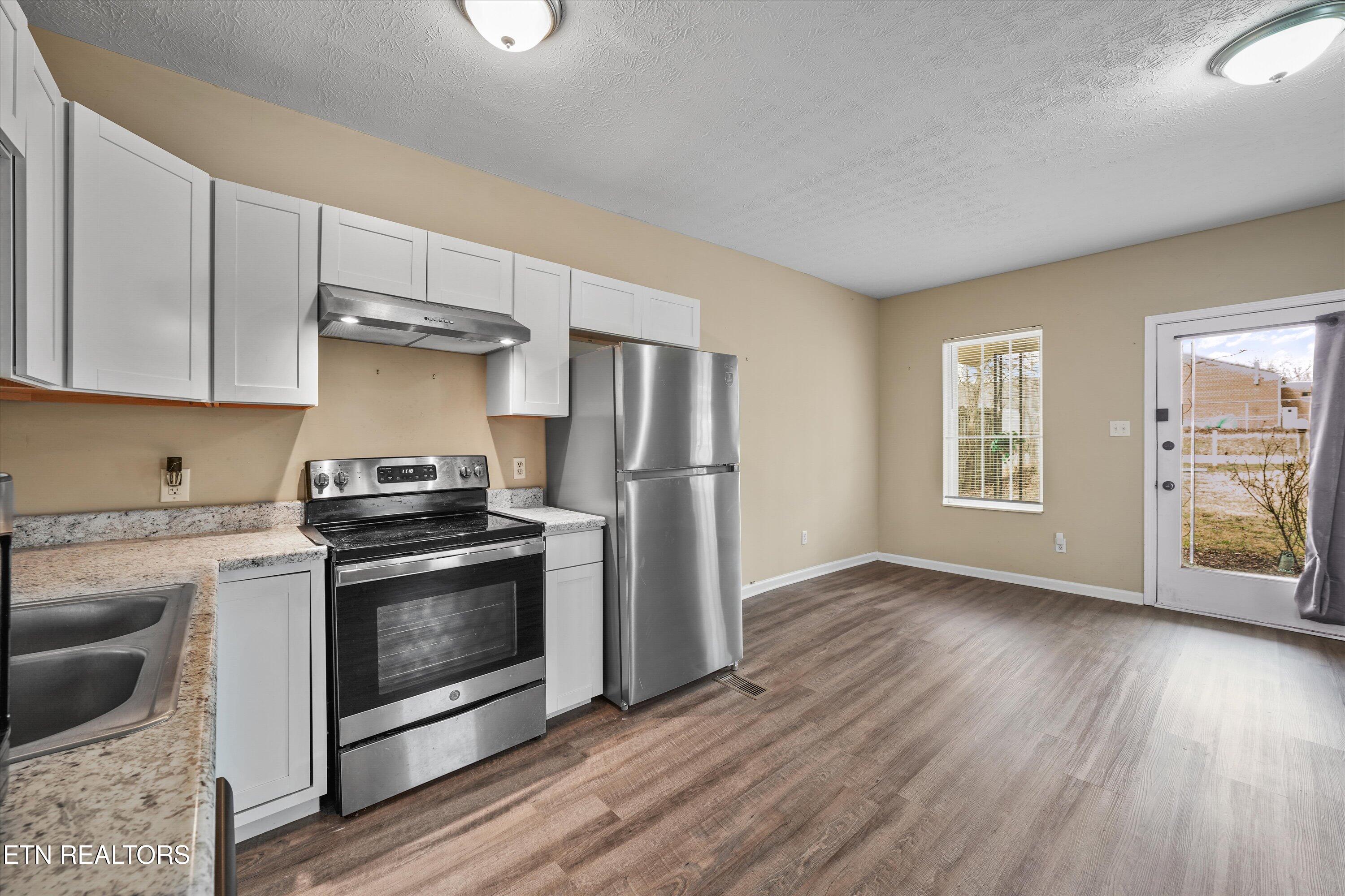 2417 Mentor Road Louisville TN 37777