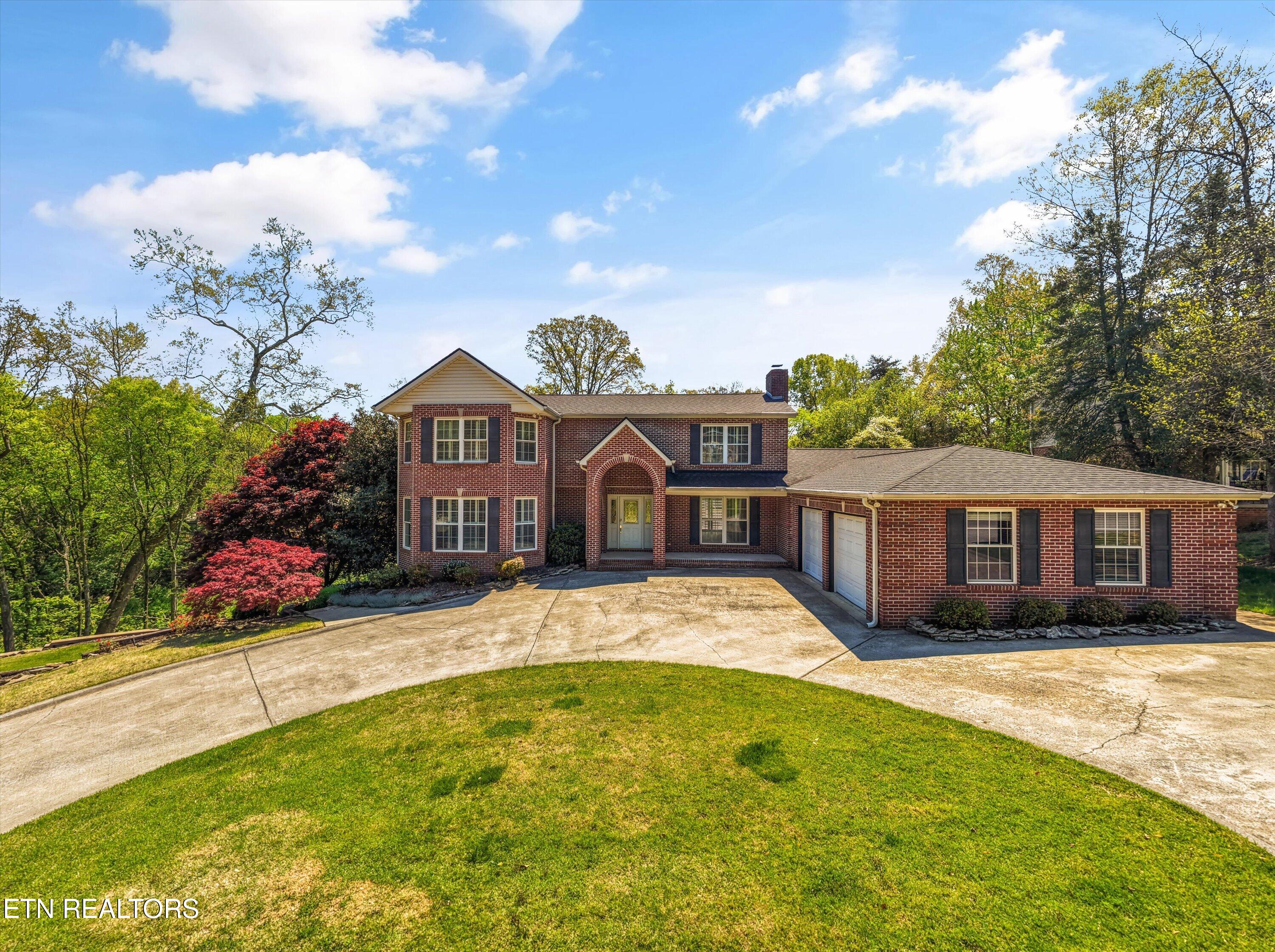 8904 Ormand Lane Knoxville TN 37923