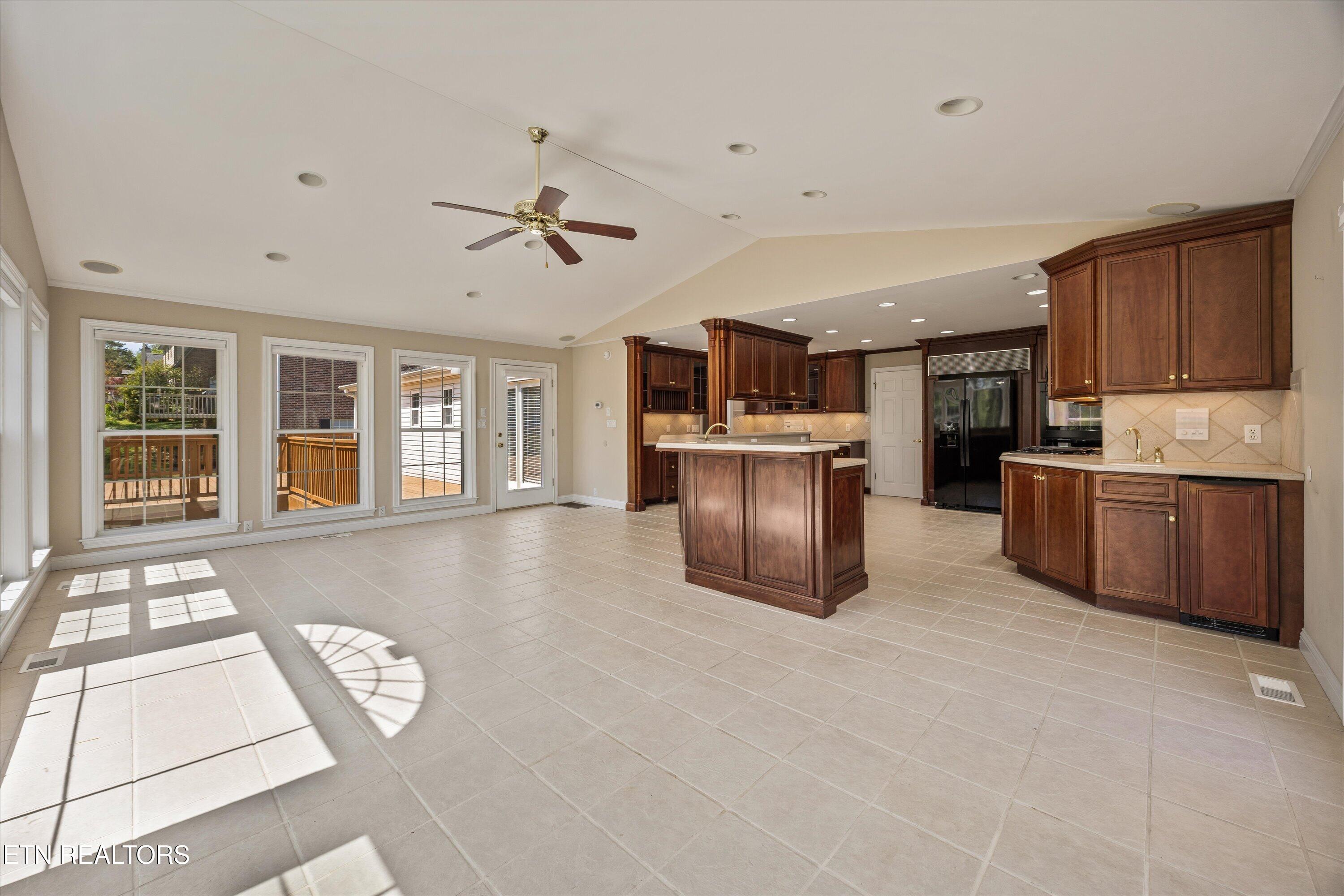 8904 Ormand Lane Knoxville TN 37923