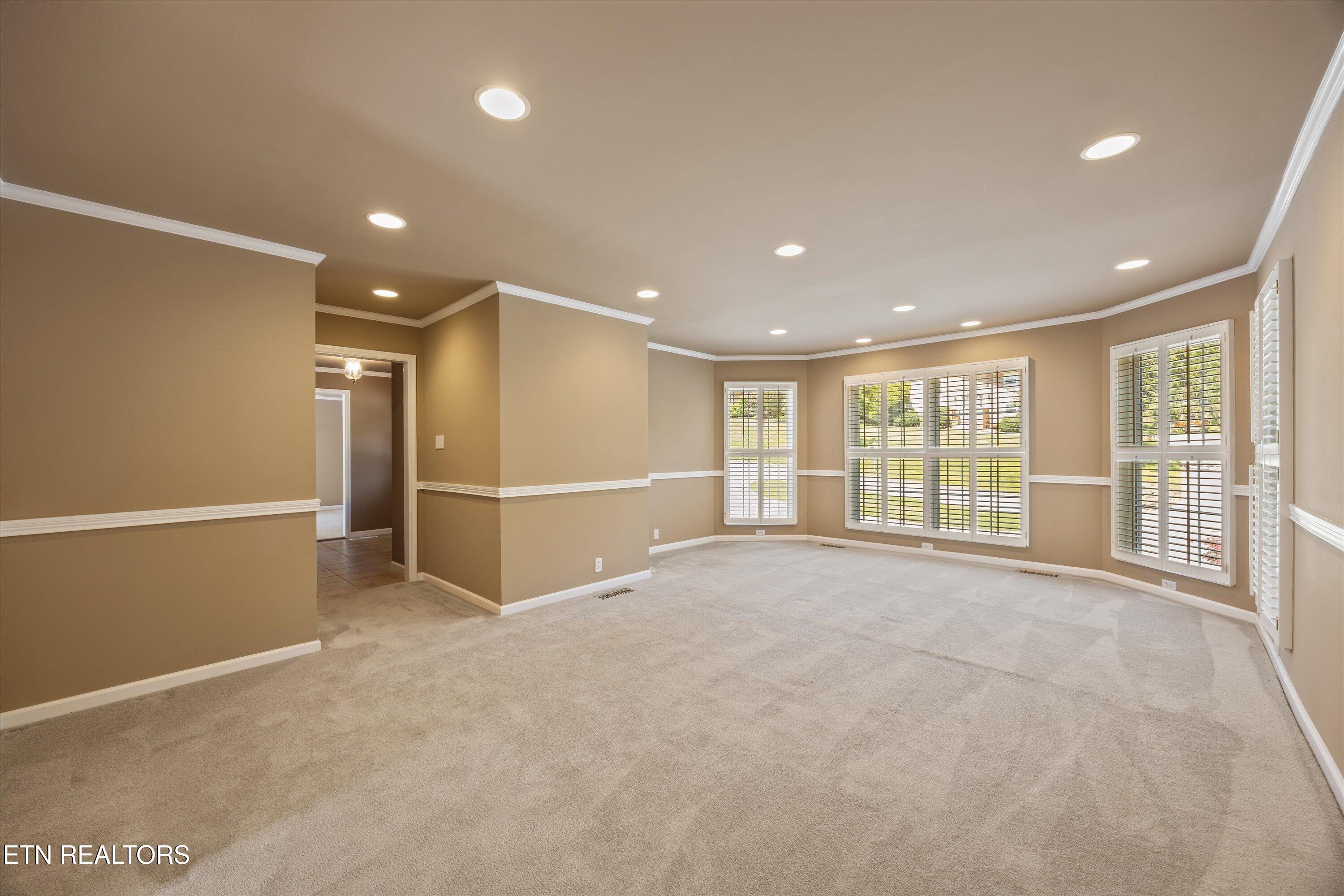 8904 Ormand Lane Knoxville TN 37923