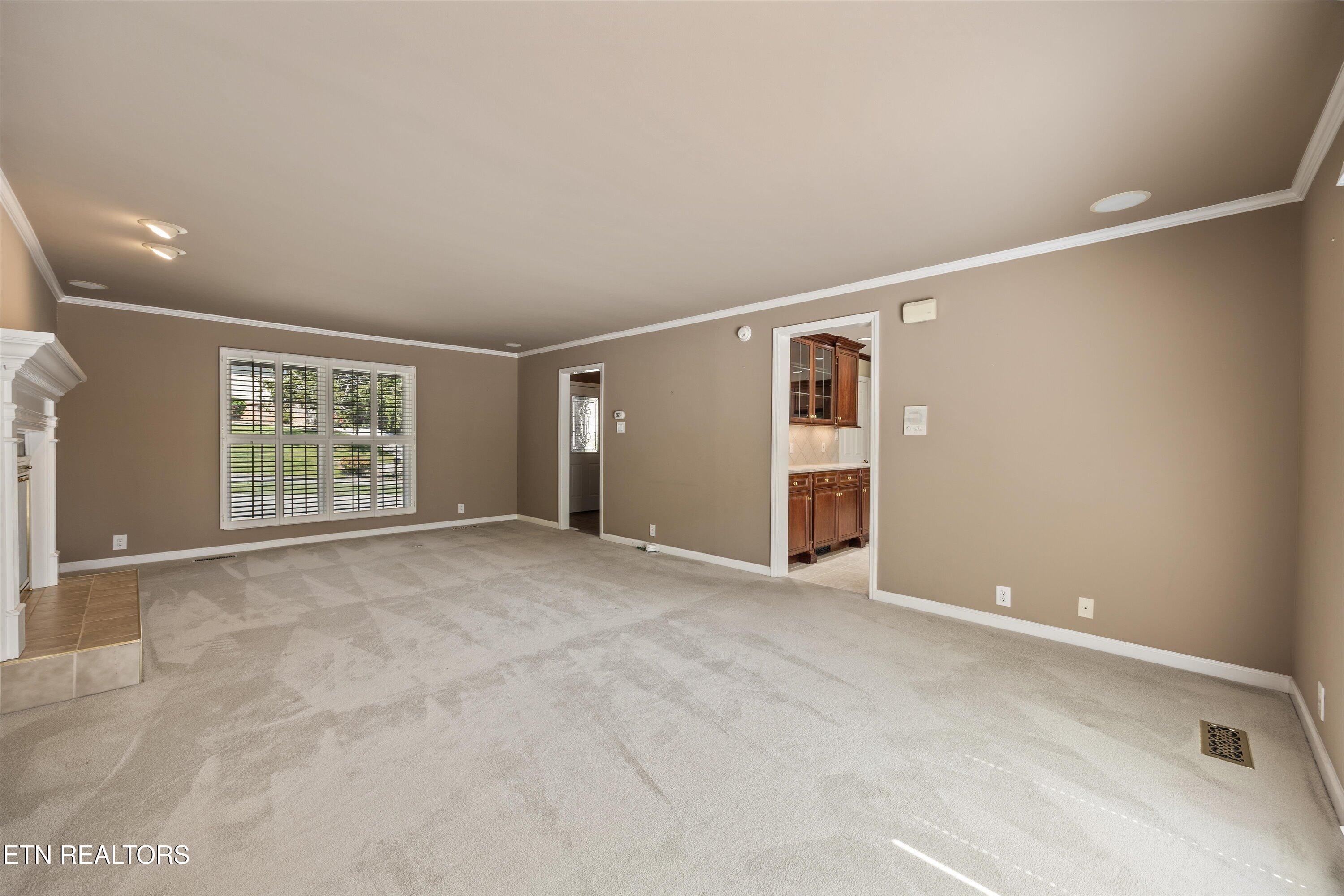 8904 Ormand Lane Knoxville TN 37923
