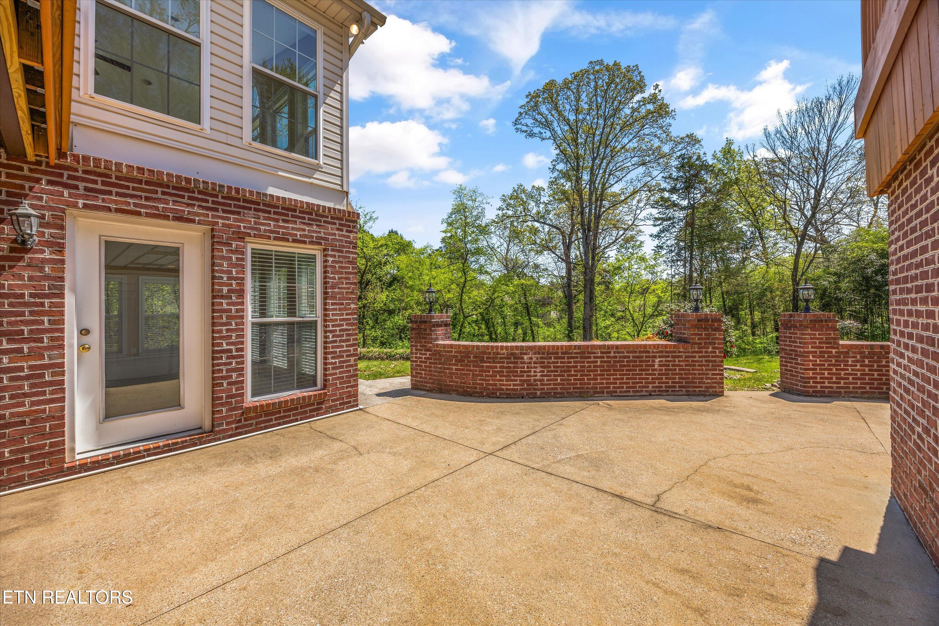 8904 Ormand Lane Knoxville TN 37923