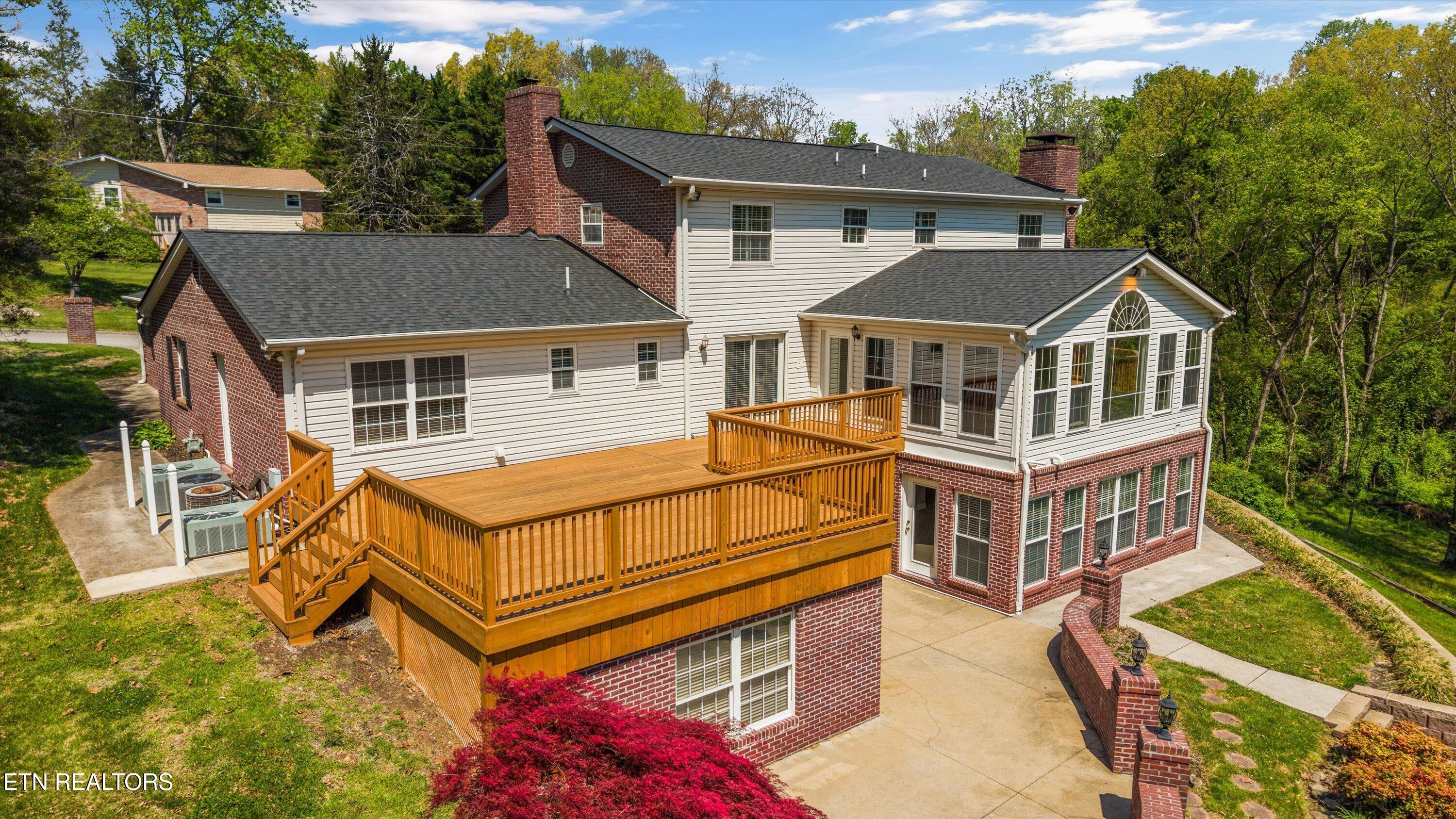8904 Ormand Lane Knoxville TN 37923