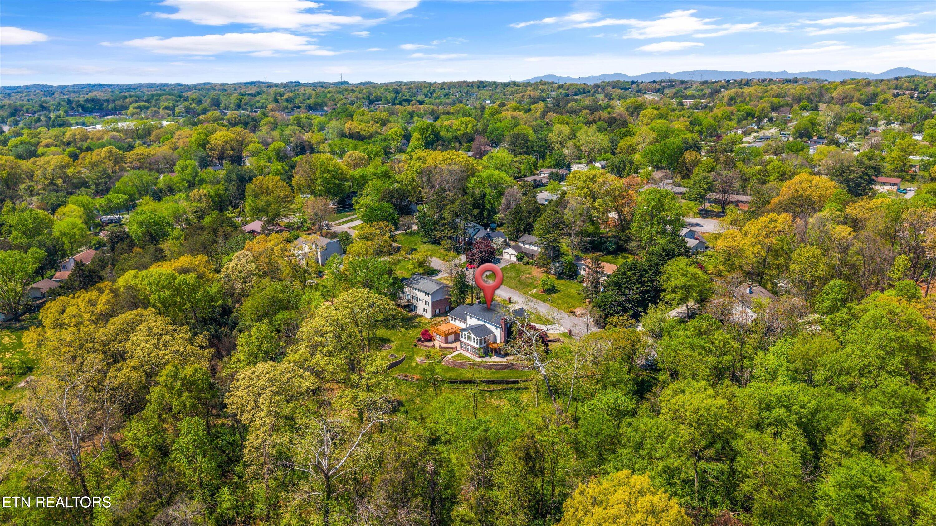 8904 Ormand Lane Knoxville TN 37923