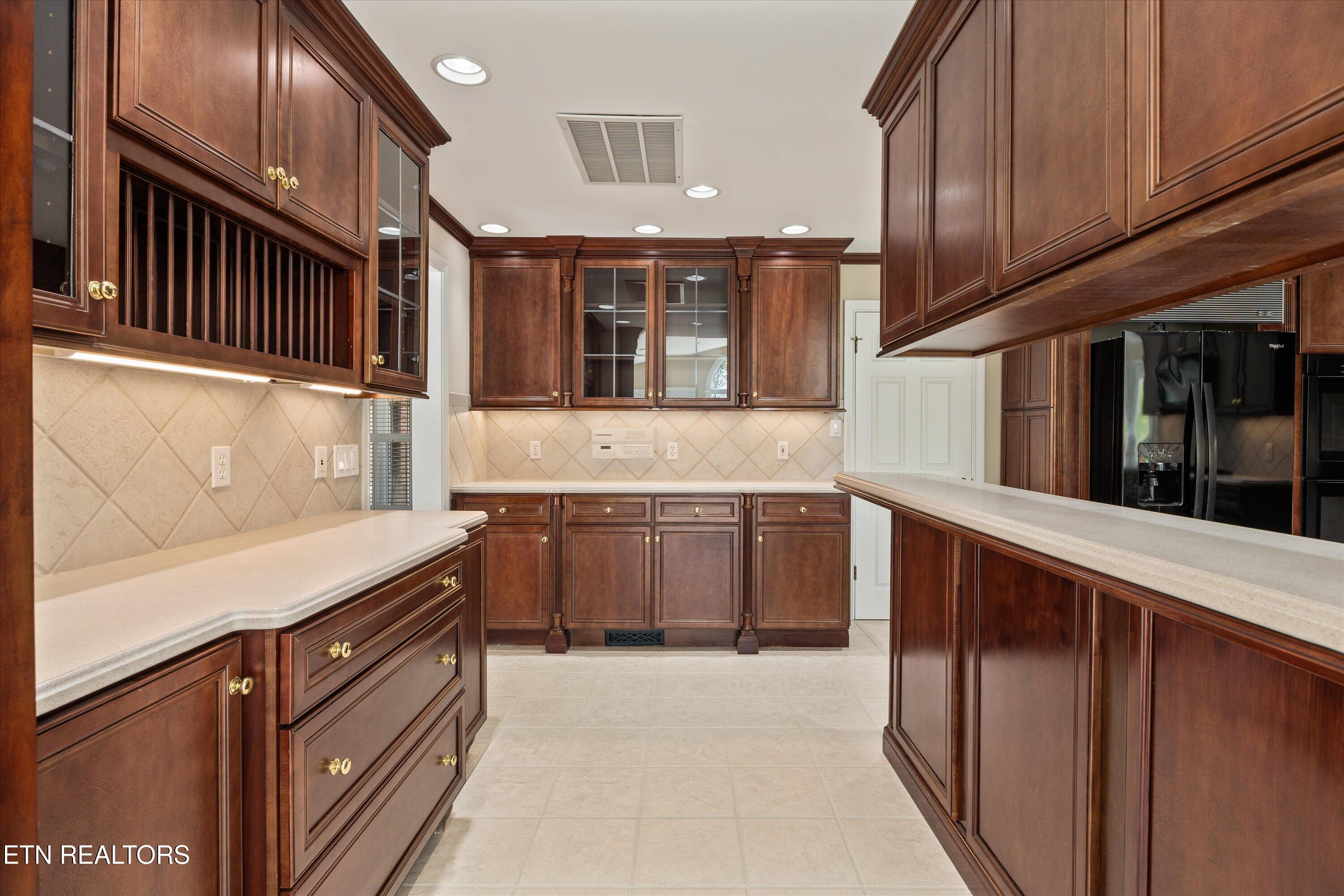 8904 Ormand Lane Knoxville TN 37923