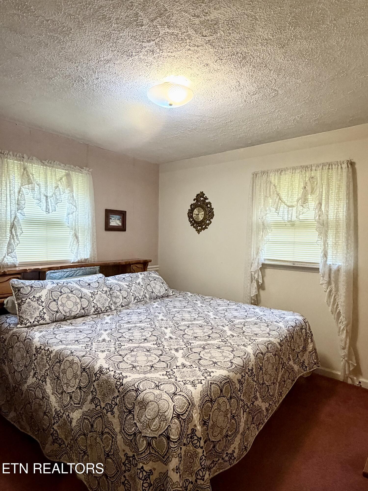 371 Pinecrest Road Jacksboro TN 37757