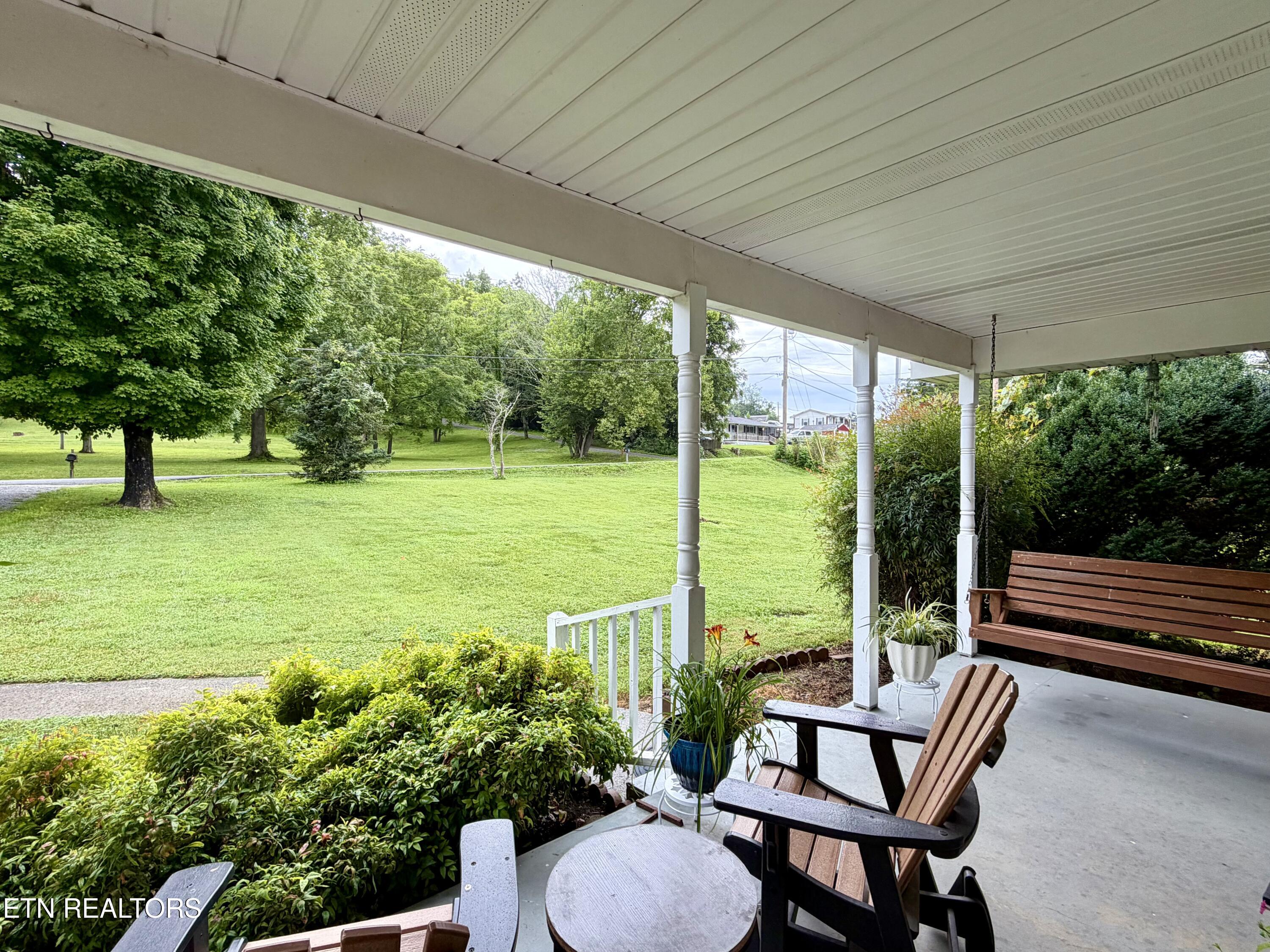 371 Pinecrest Road Jacksboro TN 37757