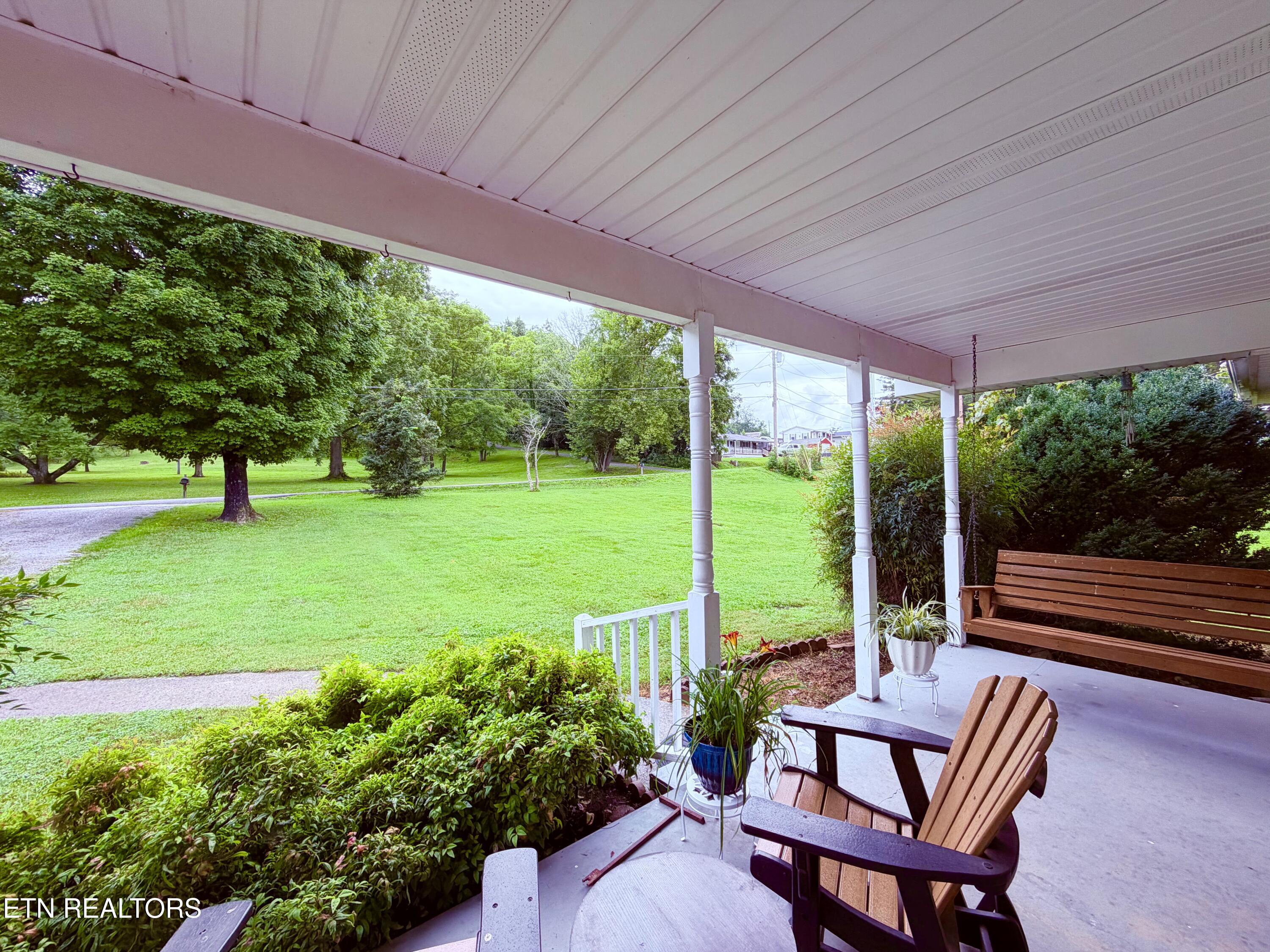 371 Pinecrest Road Jacksboro TN 37757