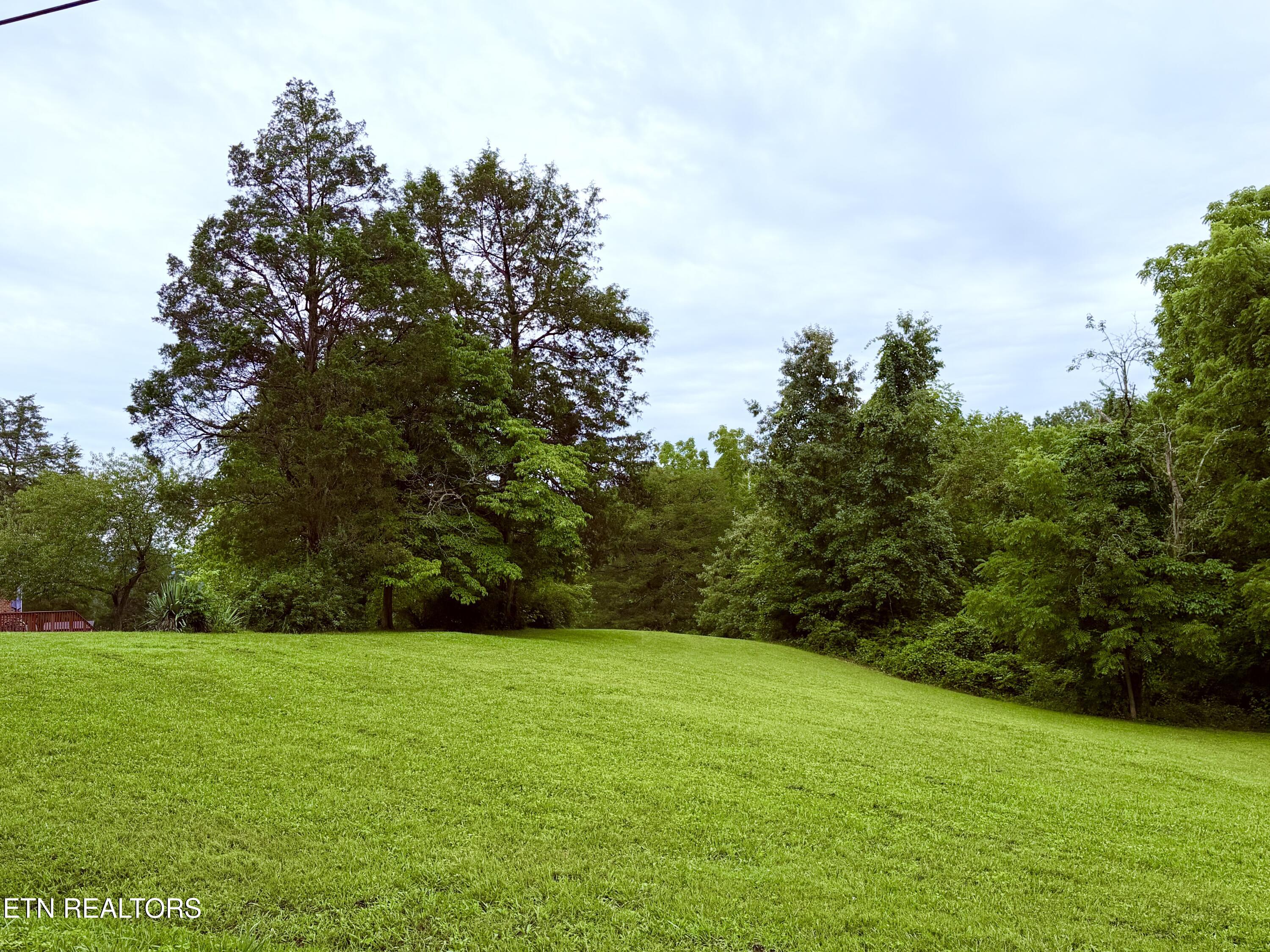 371 Pinecrest Road Jacksboro TN 37757