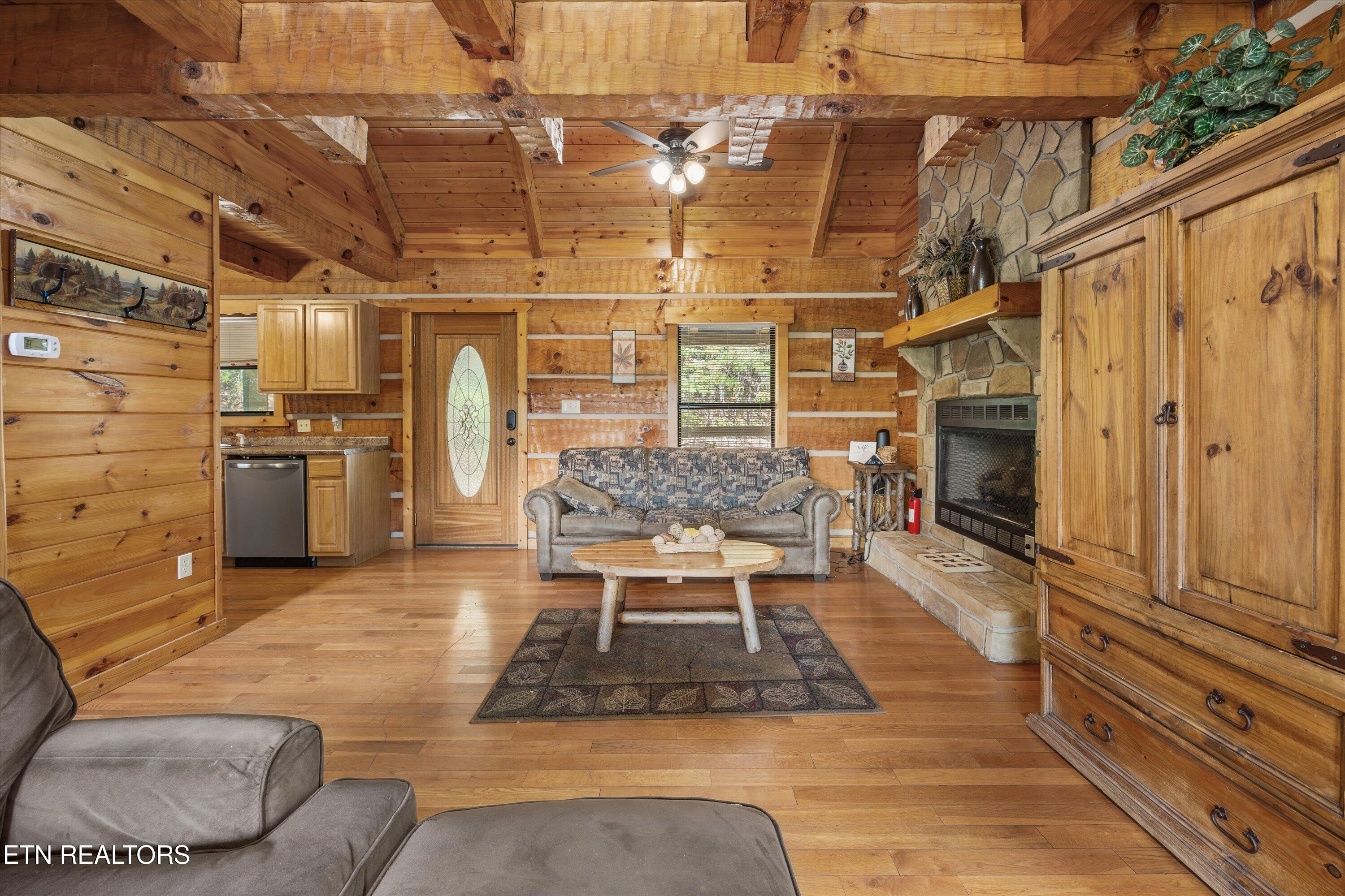 4210 Mountain Rest Way Sevierville TN 37876