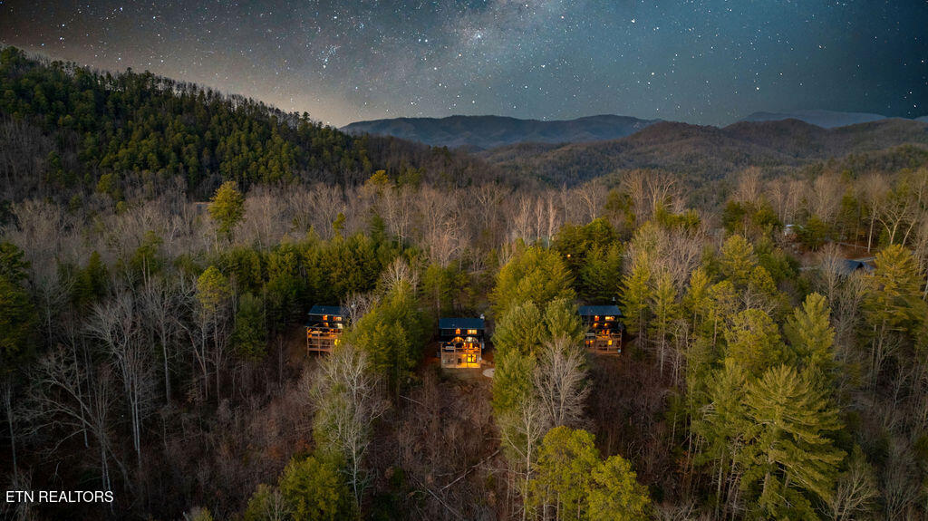 4210 Mountain Rest Way Sevierville TN 37876