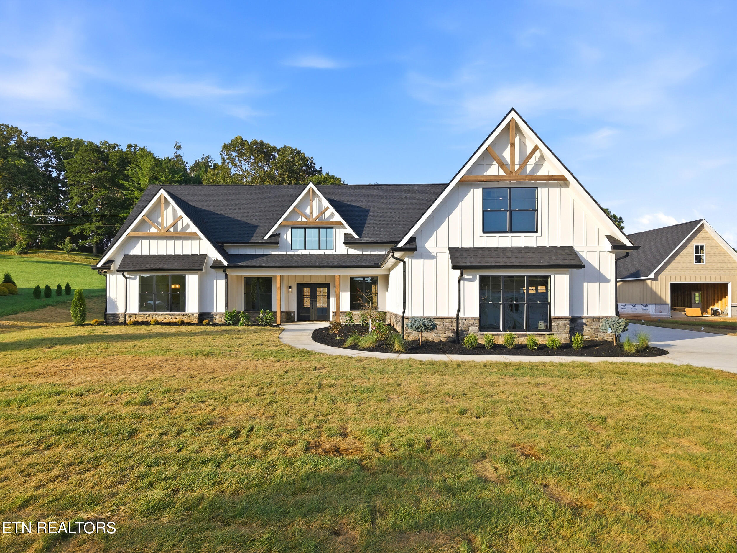 175 Morganton Cove Greenback TN 37742