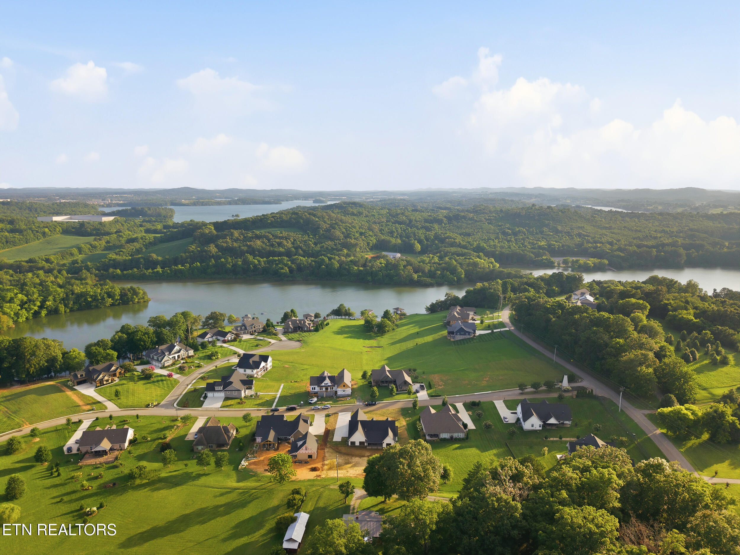 175 Morganton Cove Greenback TN 37742