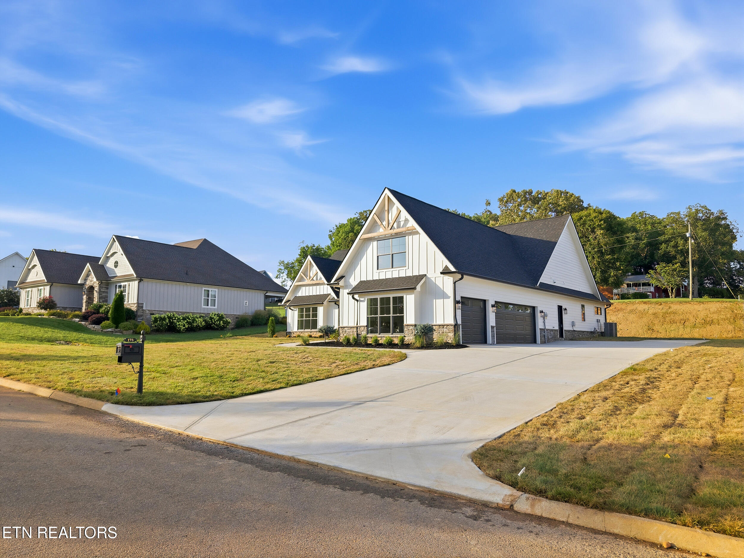 175 Morganton Cove Greenback TN 37742
