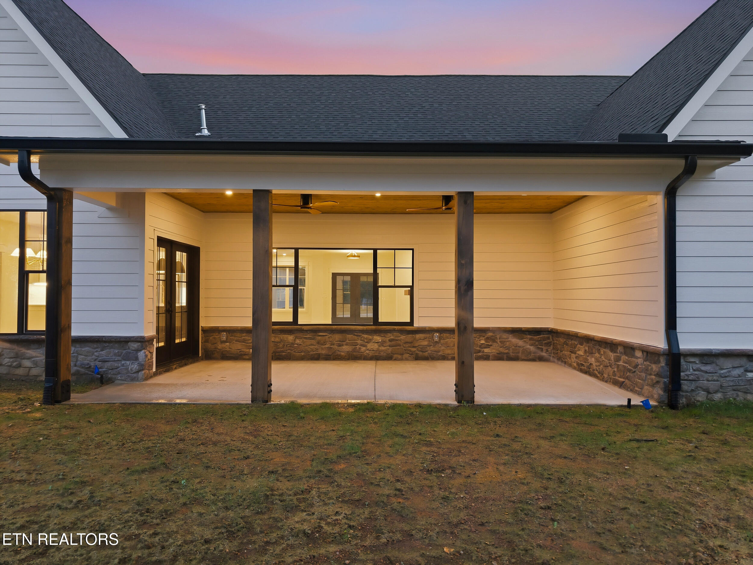 175 Morganton Cove Greenback TN 37742