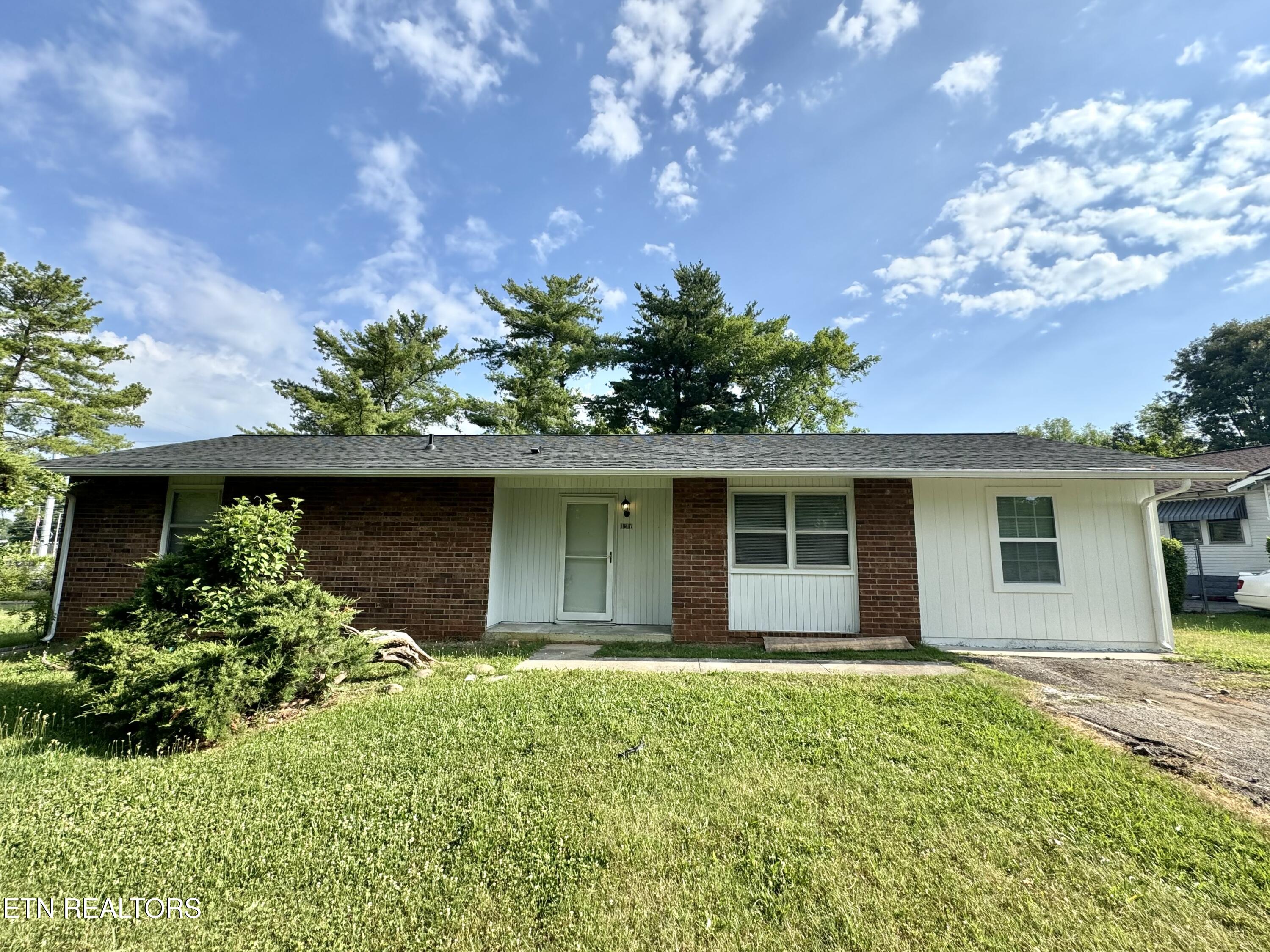 1617 Henrietta Ave Avenue Knoxville TN 37915