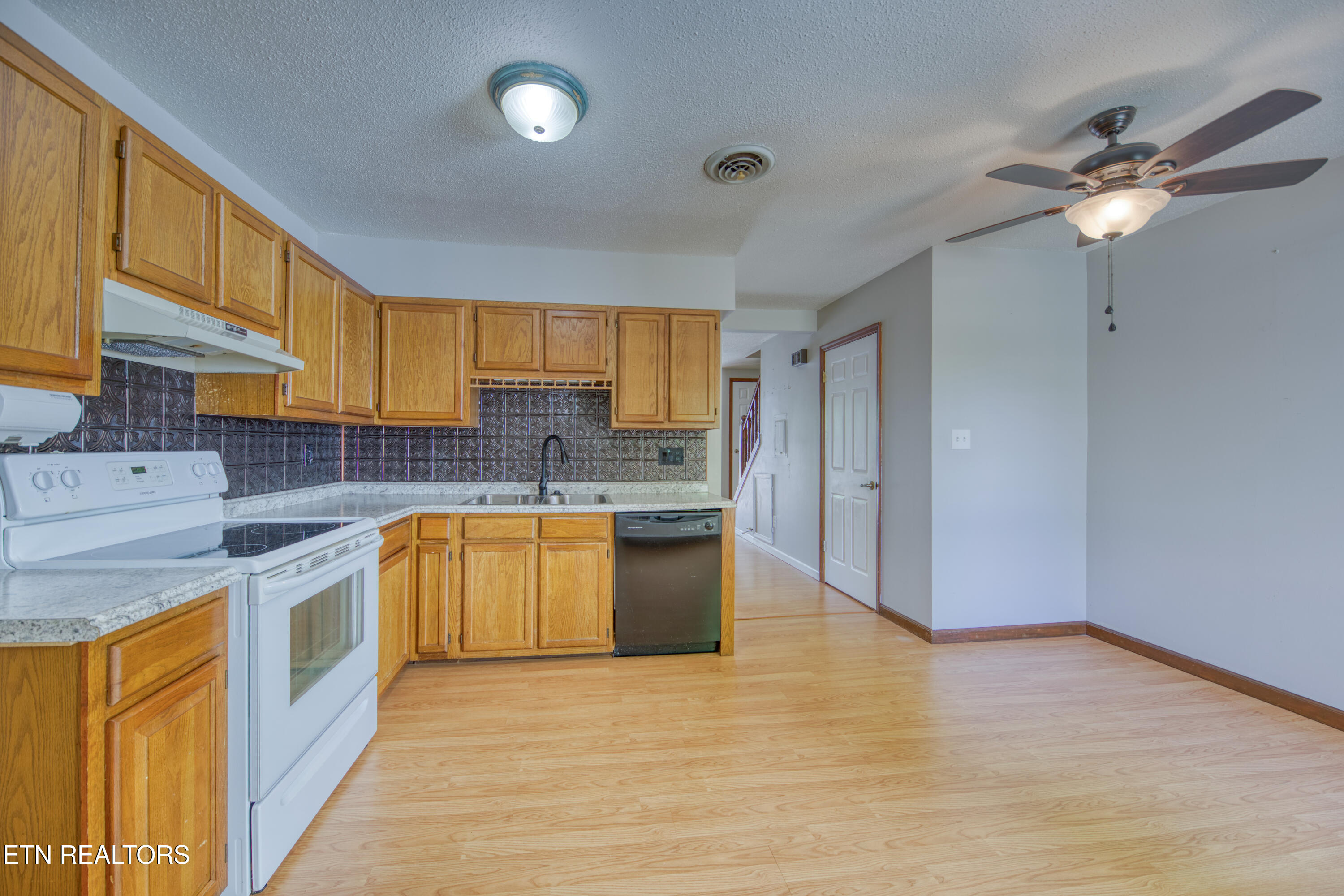 3851 Tambark Drive Knoxville TN 37917