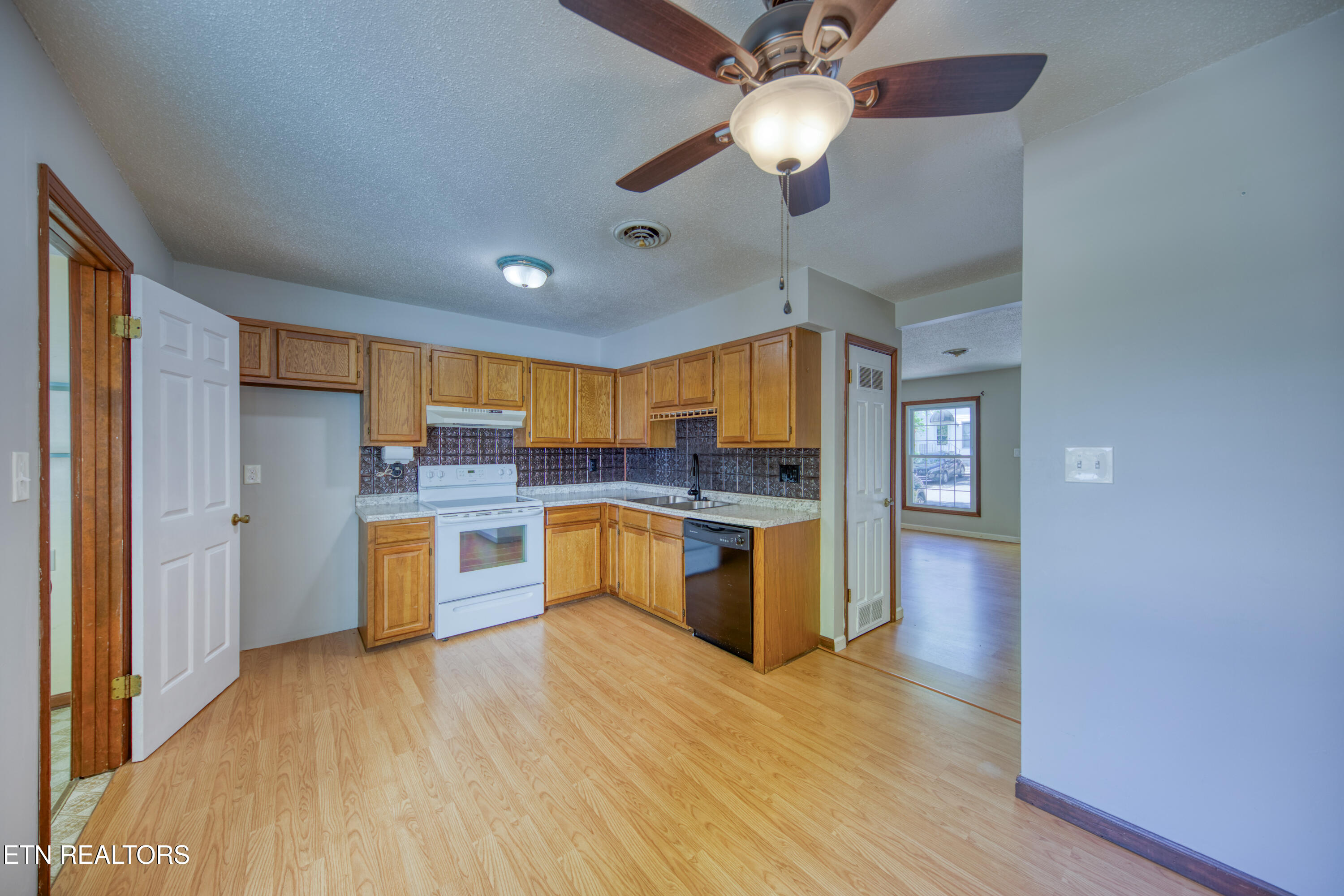 3851 Tambark Drive Knoxville TN 37917