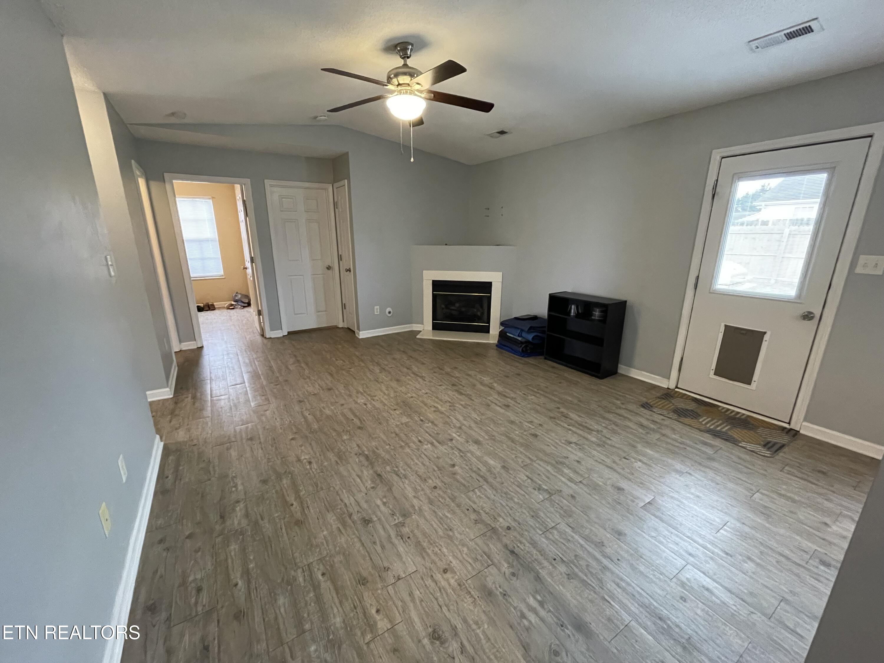 7532 Gary White Road Corryton TN 37721